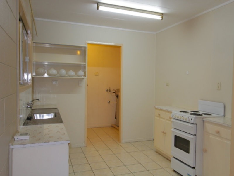 16 Benaud Street, Macgregor, QLD 4109