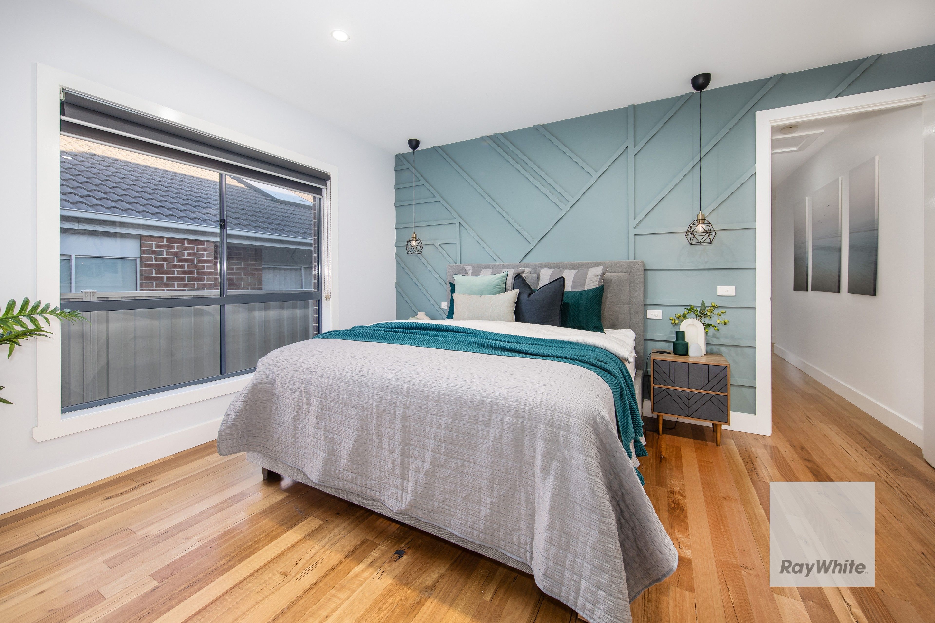 70 Jindabyne Avenue, Taylors Hill, VIC 3037 Sold House Ray White