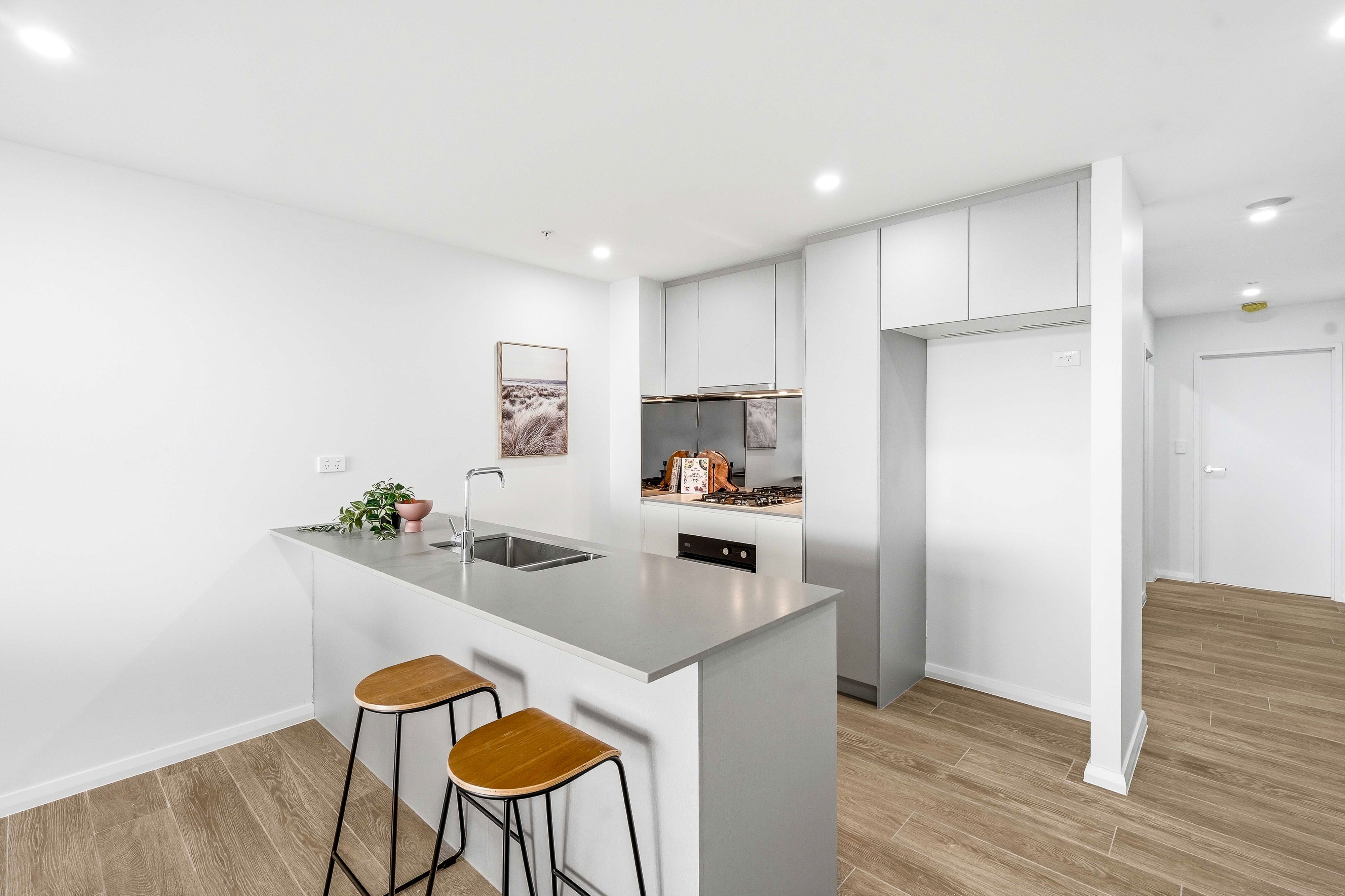 503/20B Hasluck Street — photo 7 of 24