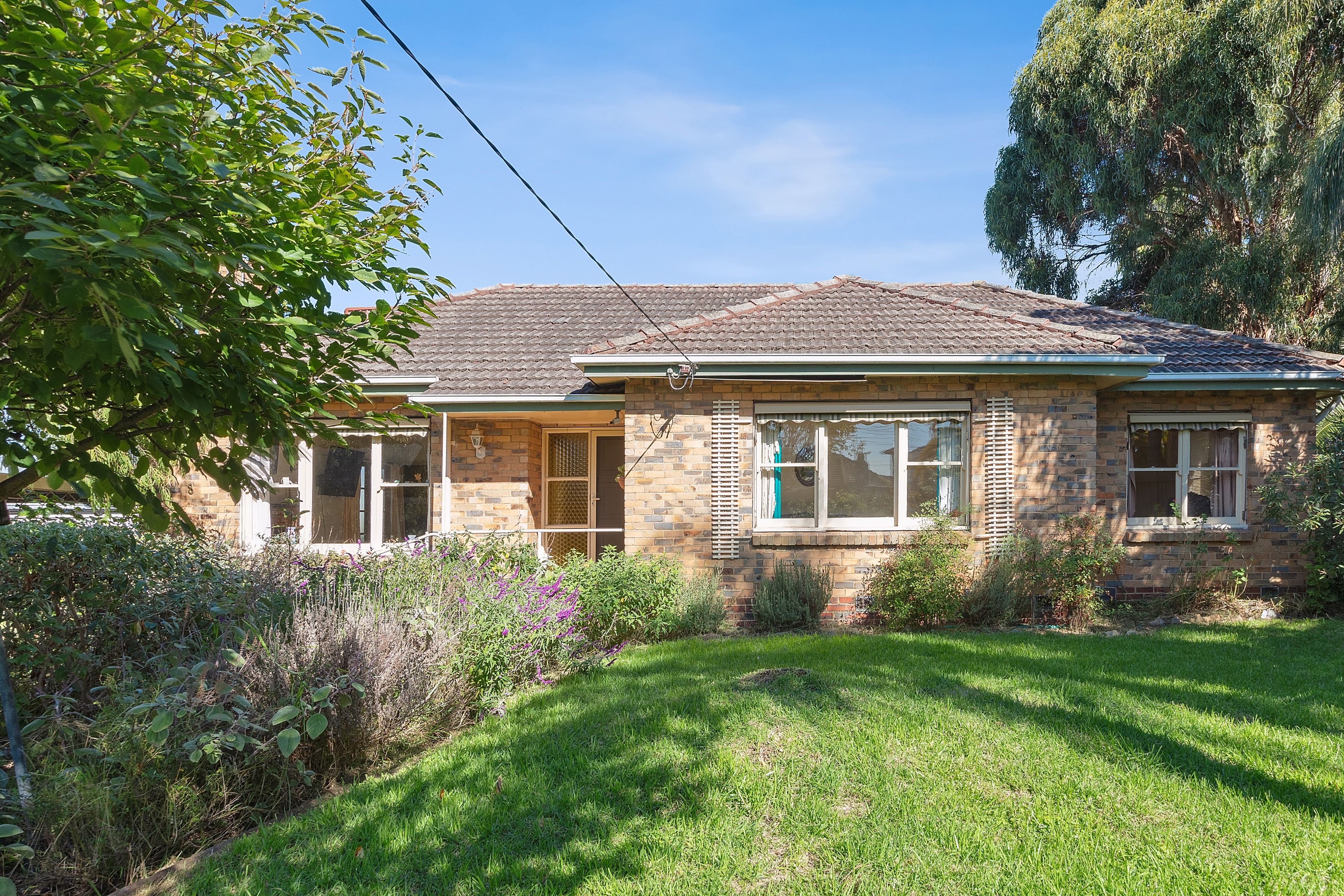 8 Kingswood Road, Cheltenham, VIC 3192