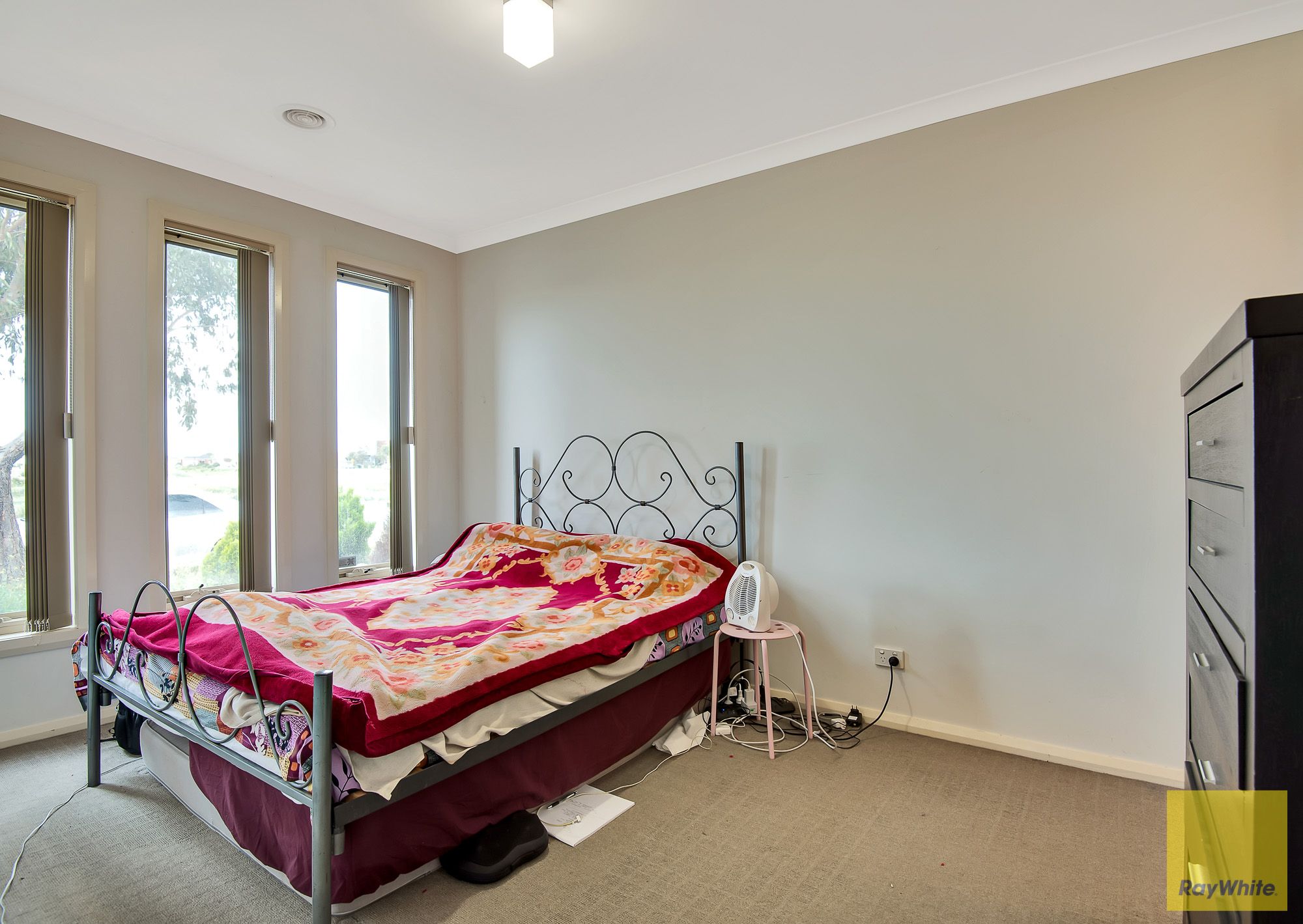 2/74 Westmeadows Lane, Truganina, VIC 3029