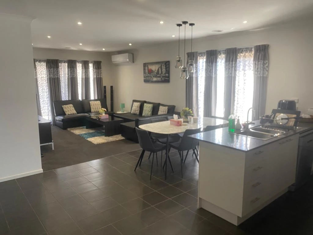 21 Latitude Promenade, Truganina, VIC 3029