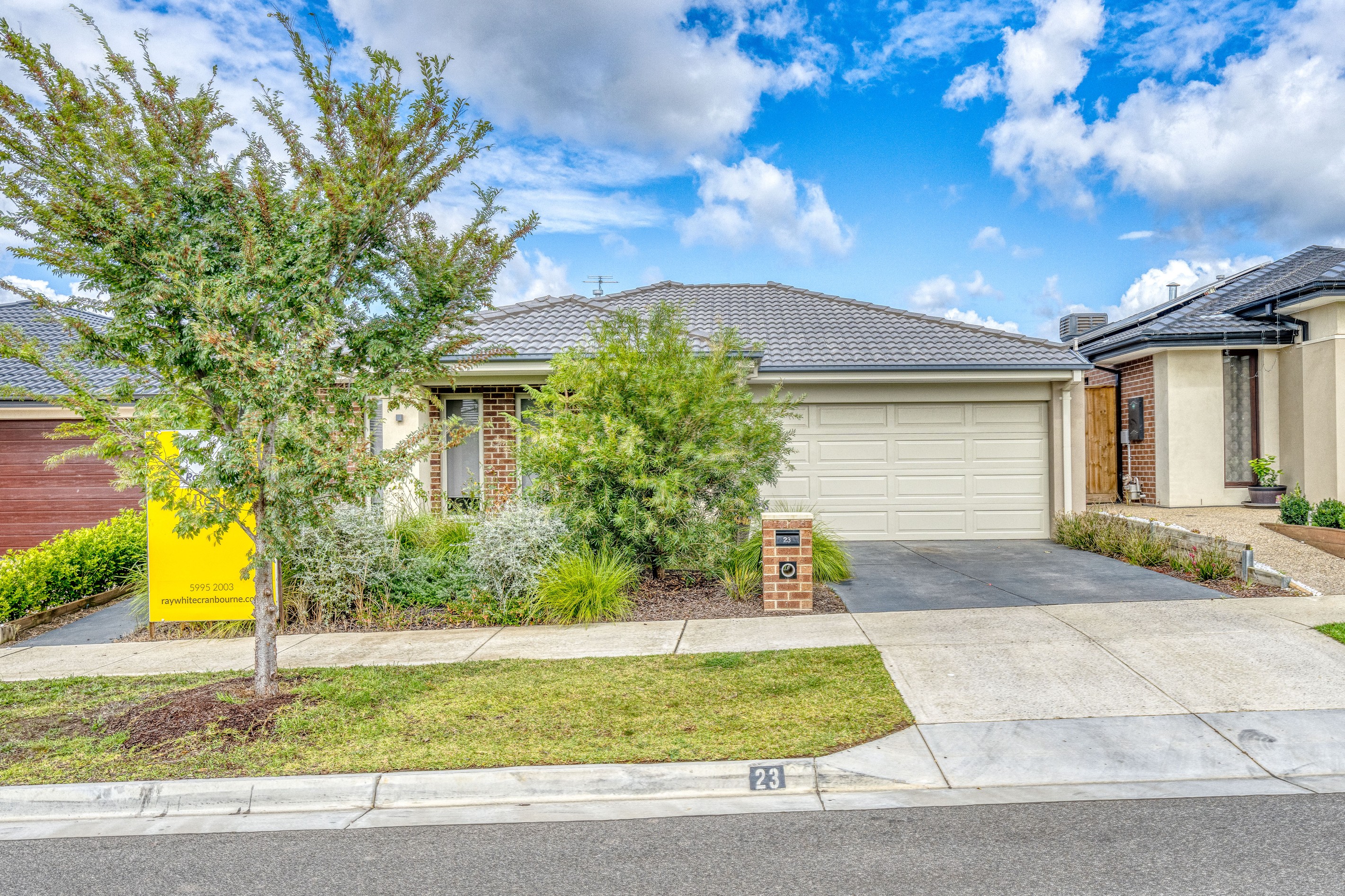 23 Gilcambon Way, Clyde North, VIC 3978