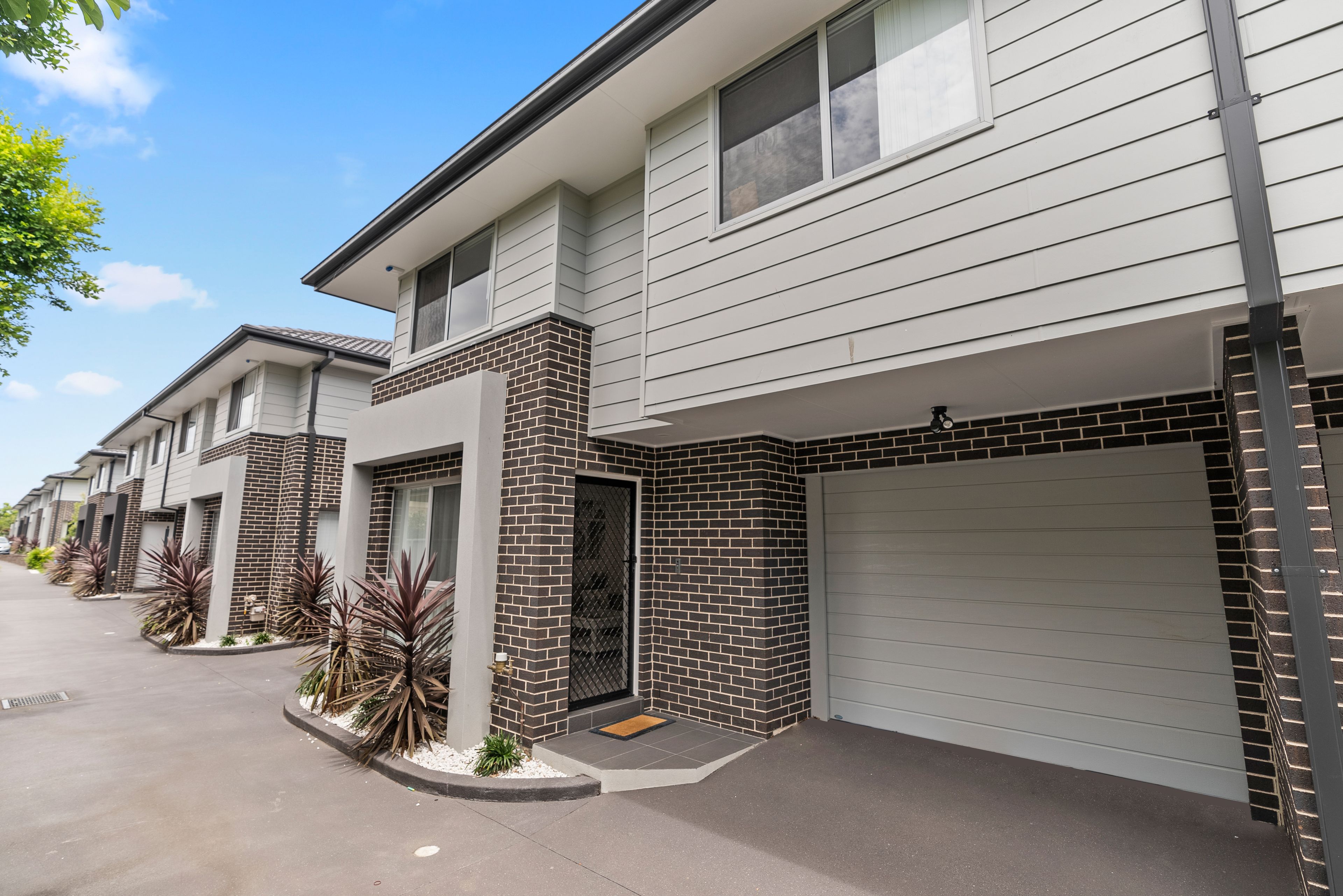 82 Brisbane Street, Oxley Park NSW 2760