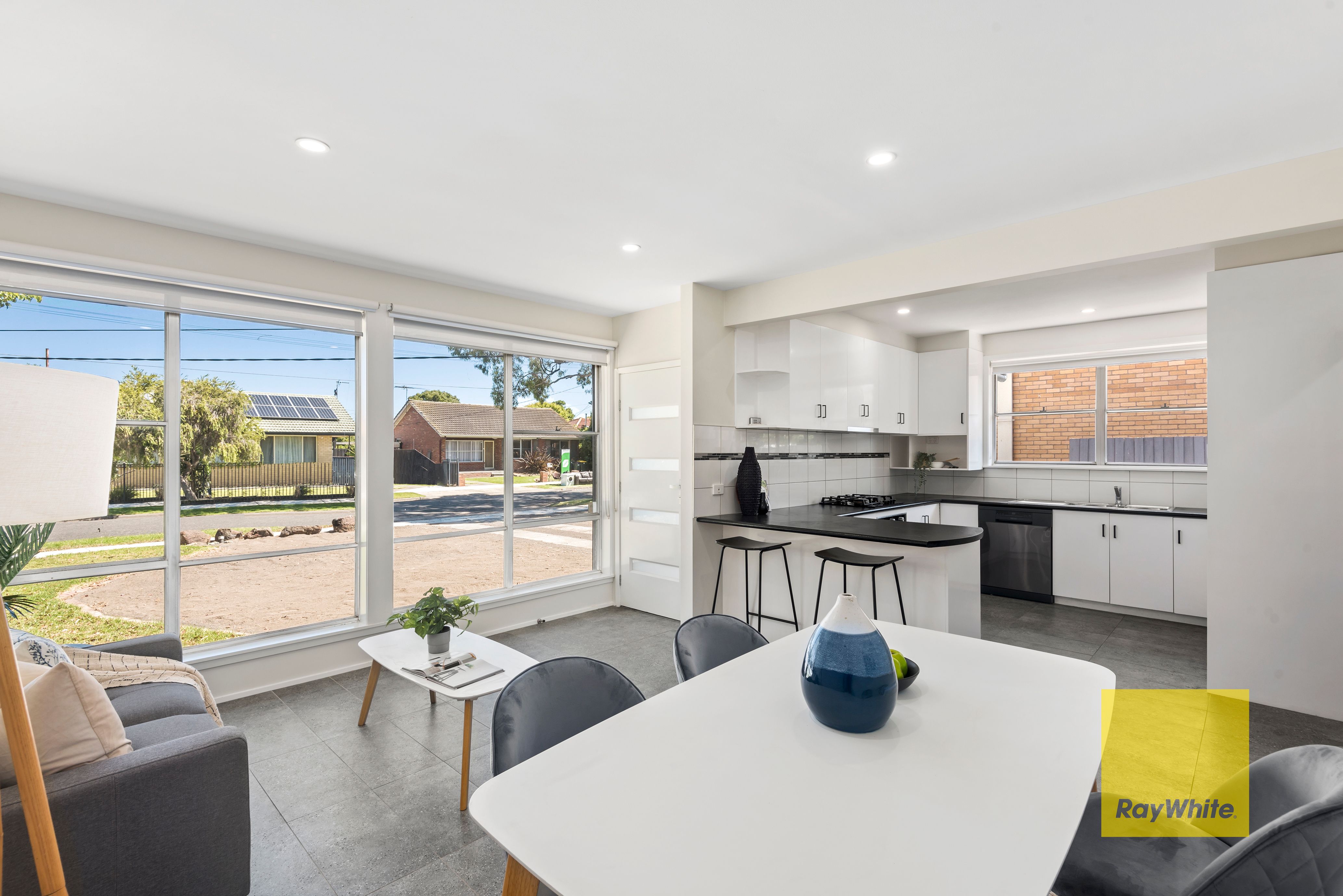 11 Mercury Crescent, Newcomb, VIC 3219