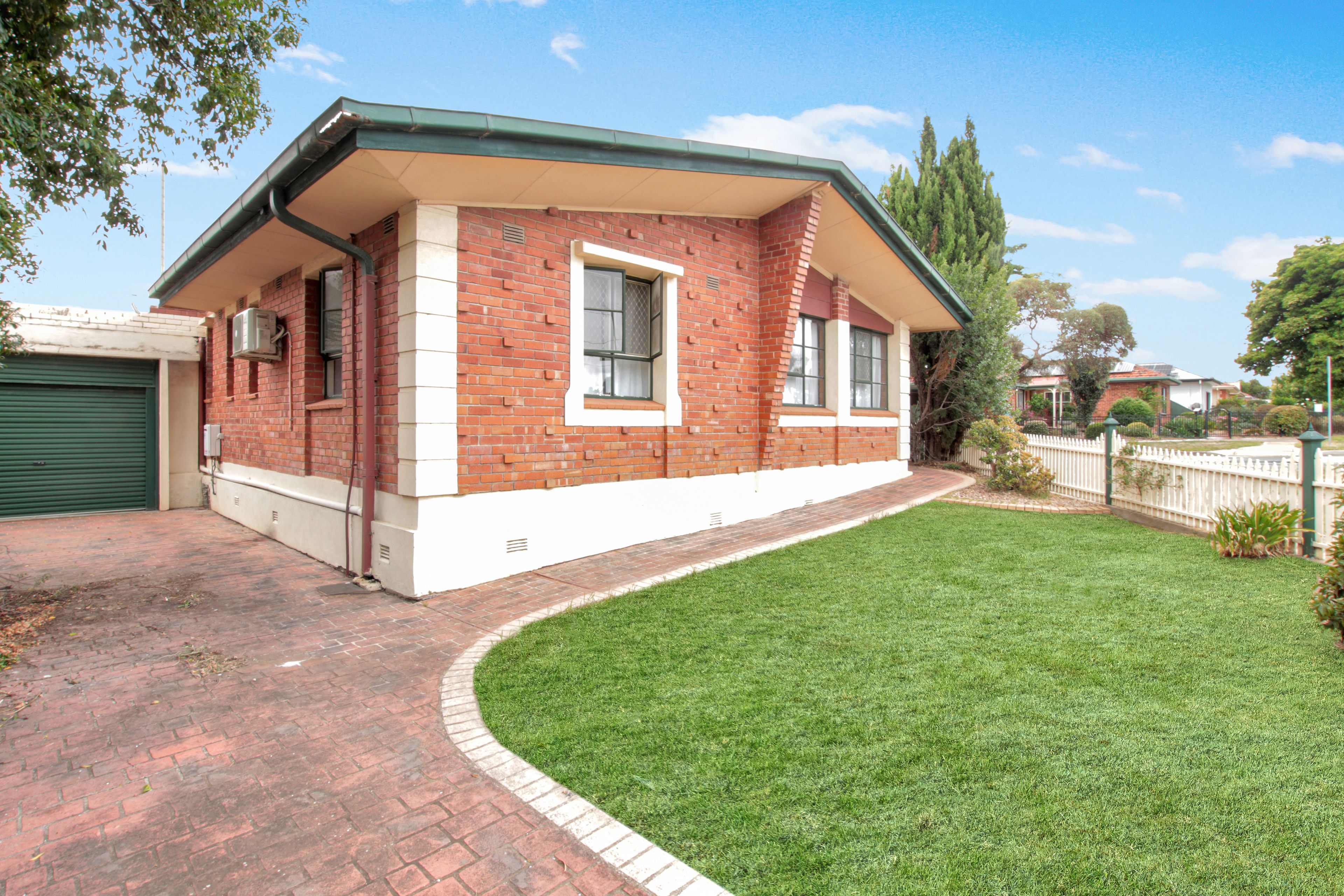 20 Selkirk Avenue, Clearview, SA 5085