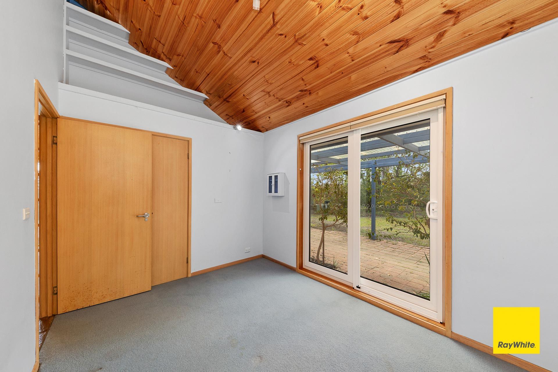 305 Shingle Hill Way — photo 12 of 30