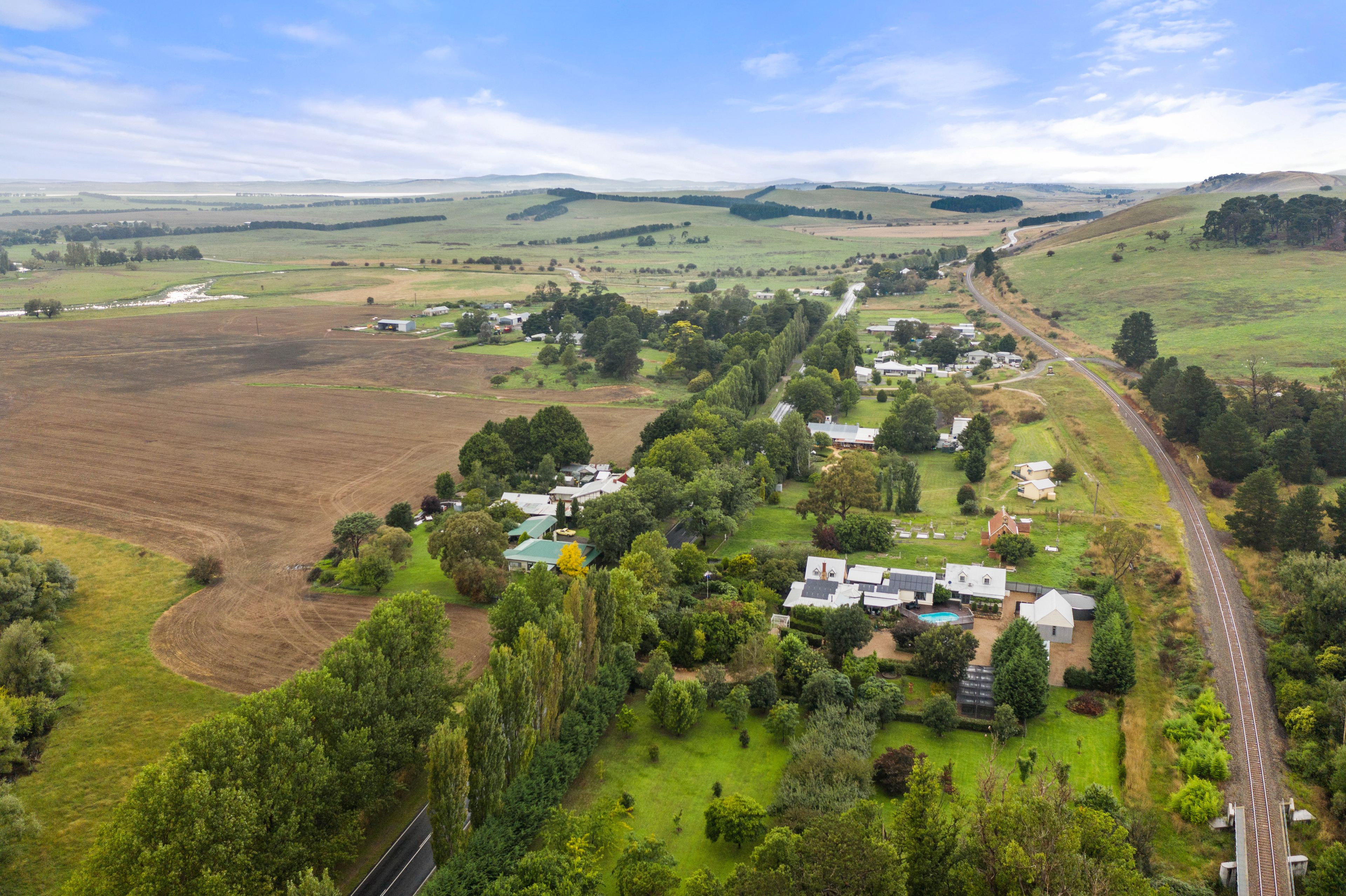 2769 Braidwood Road (Lake Bathurst), Goulburn, NSW 2580