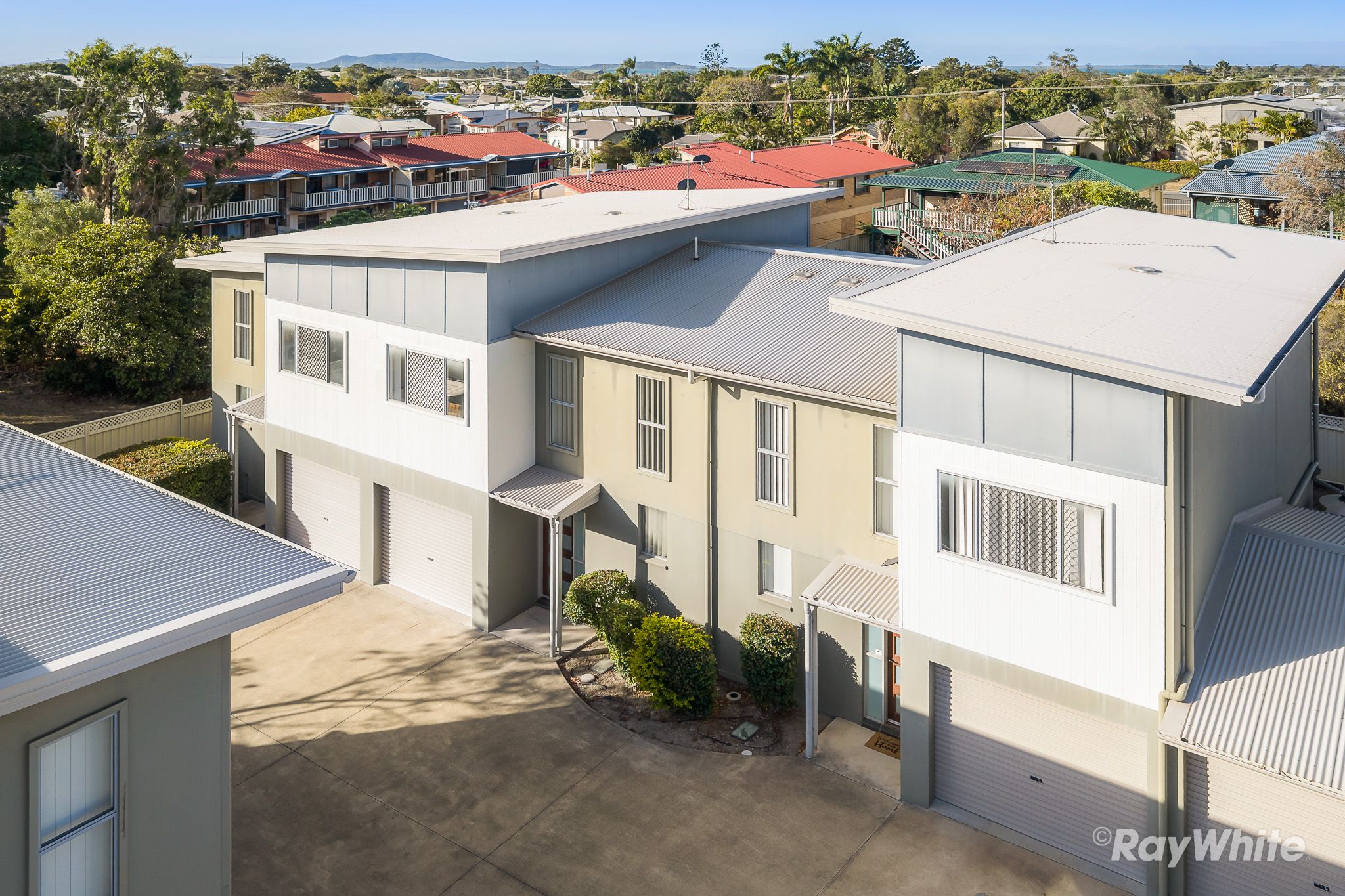 6/214 Oaka Street — photo from Ray White Gladstone