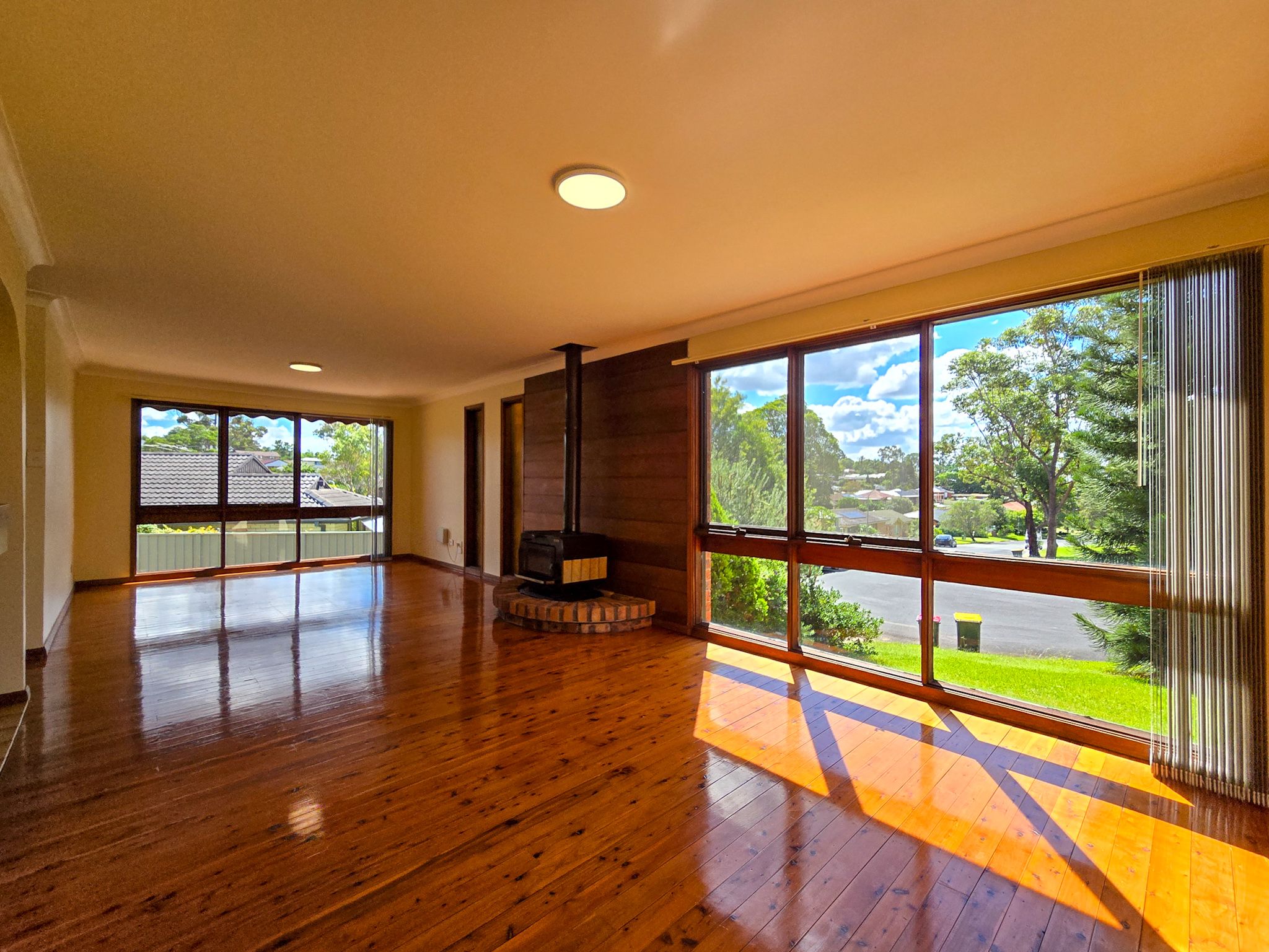 77 Greenoaks Avenue, Bradbury, NSW 2560