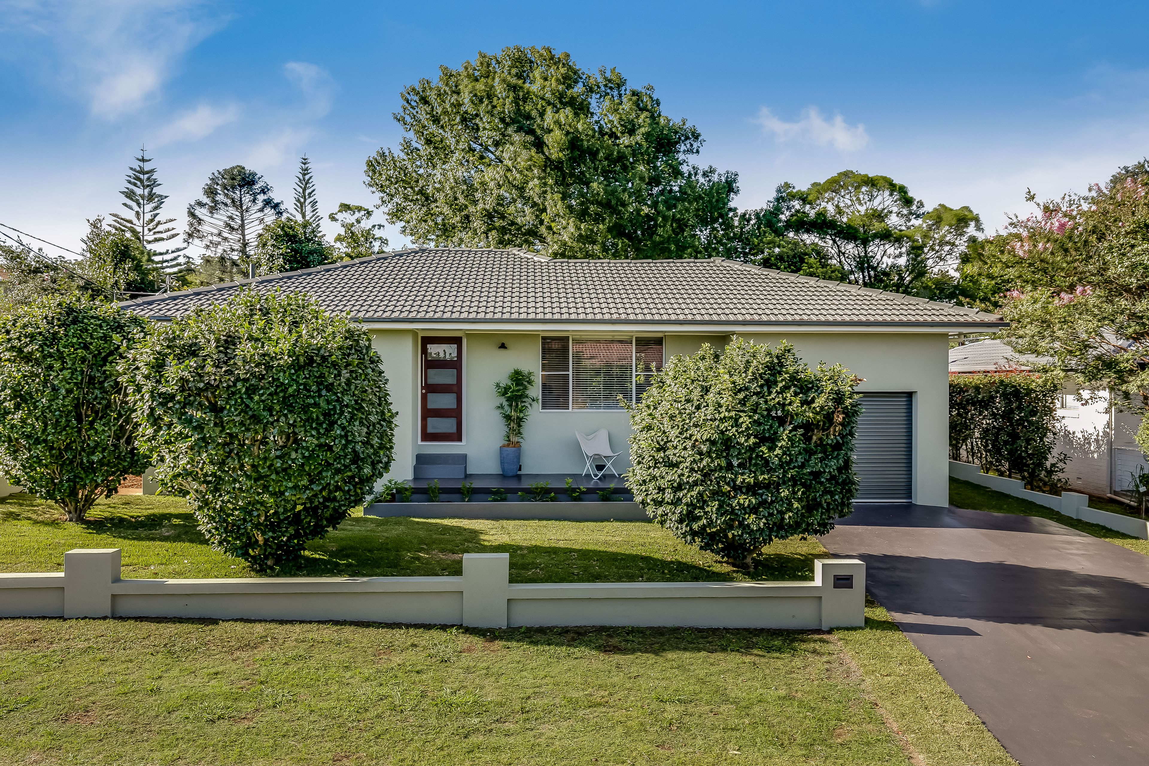 11 Barrymount Crescent, Mount Lofty, QLD 4350