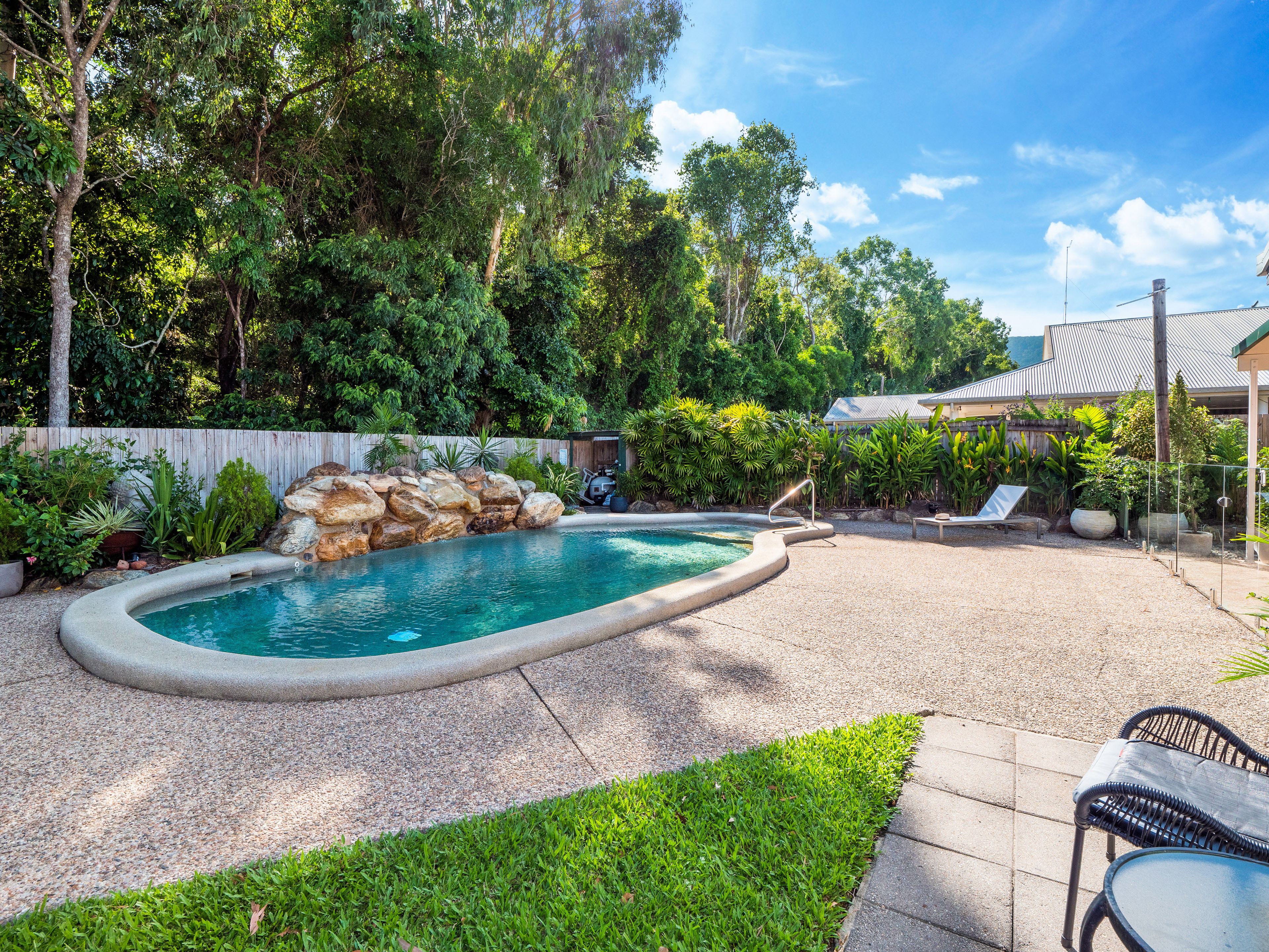 27 Bramble Street, Clifton Beach QLD 4879
