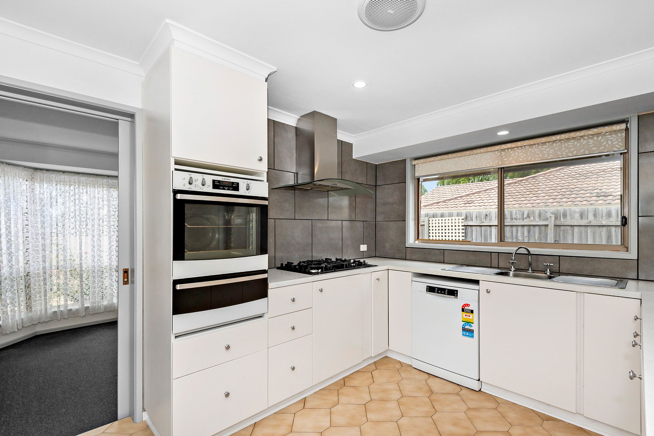 42 Cockatoo Drive, Carrum Downs, VIC 3201