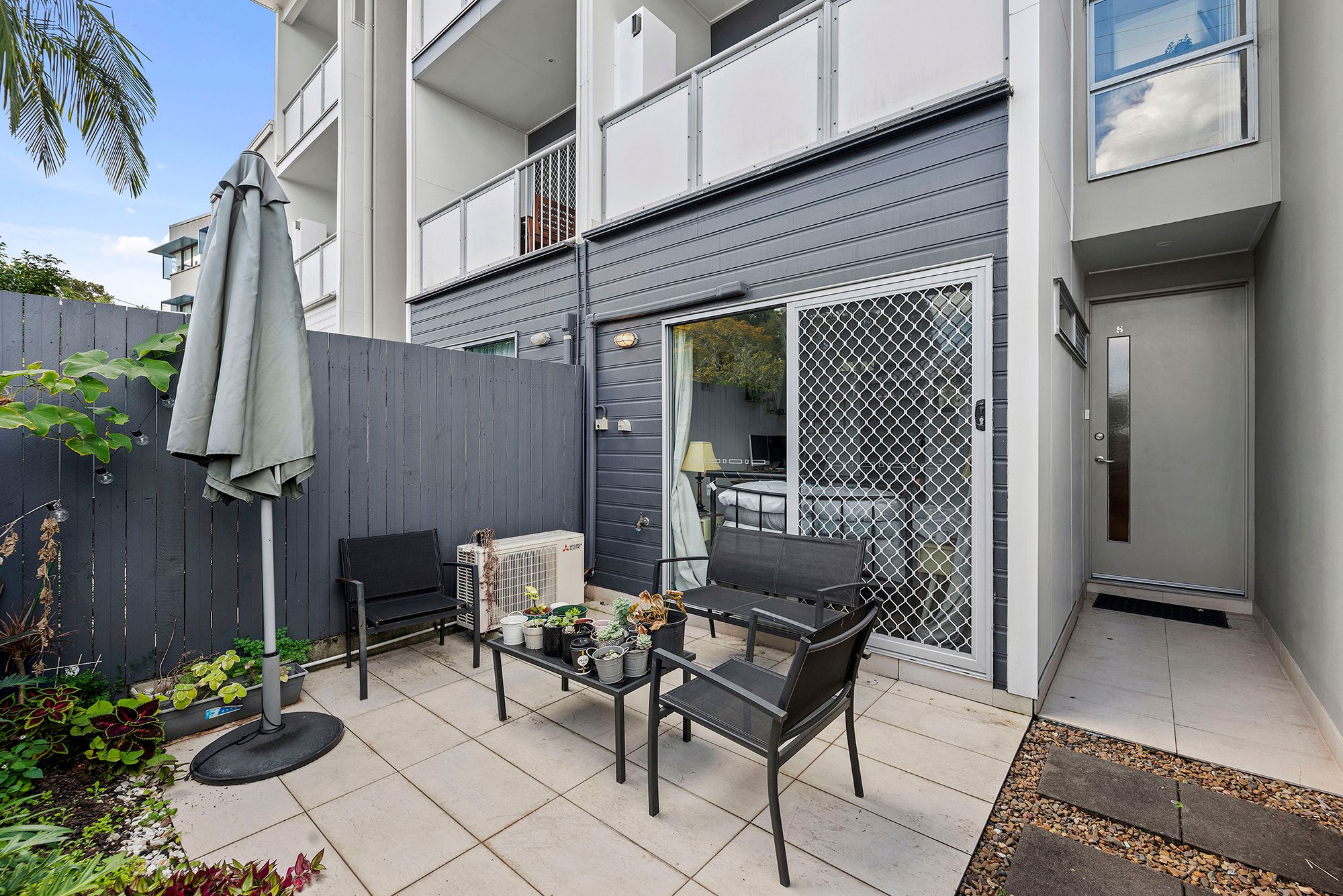 66 Richmond Road, Morningside QLD 4170