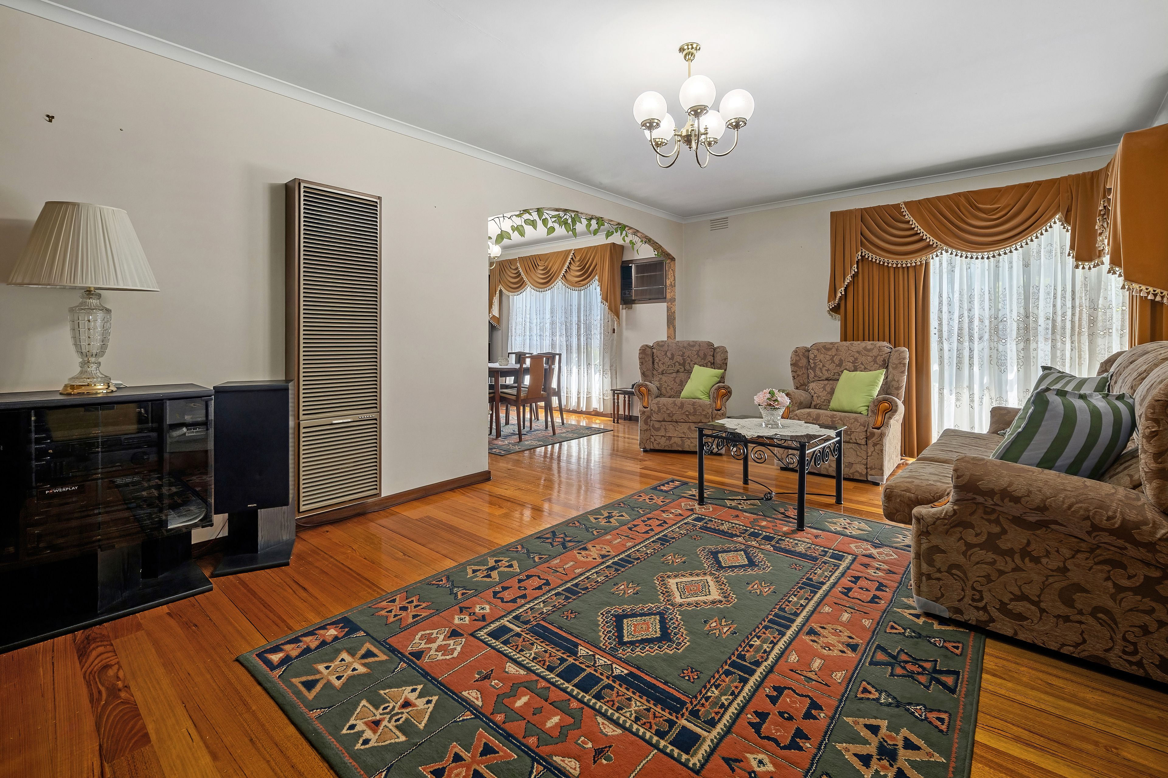 5 Barry Road — photo 3 of 21