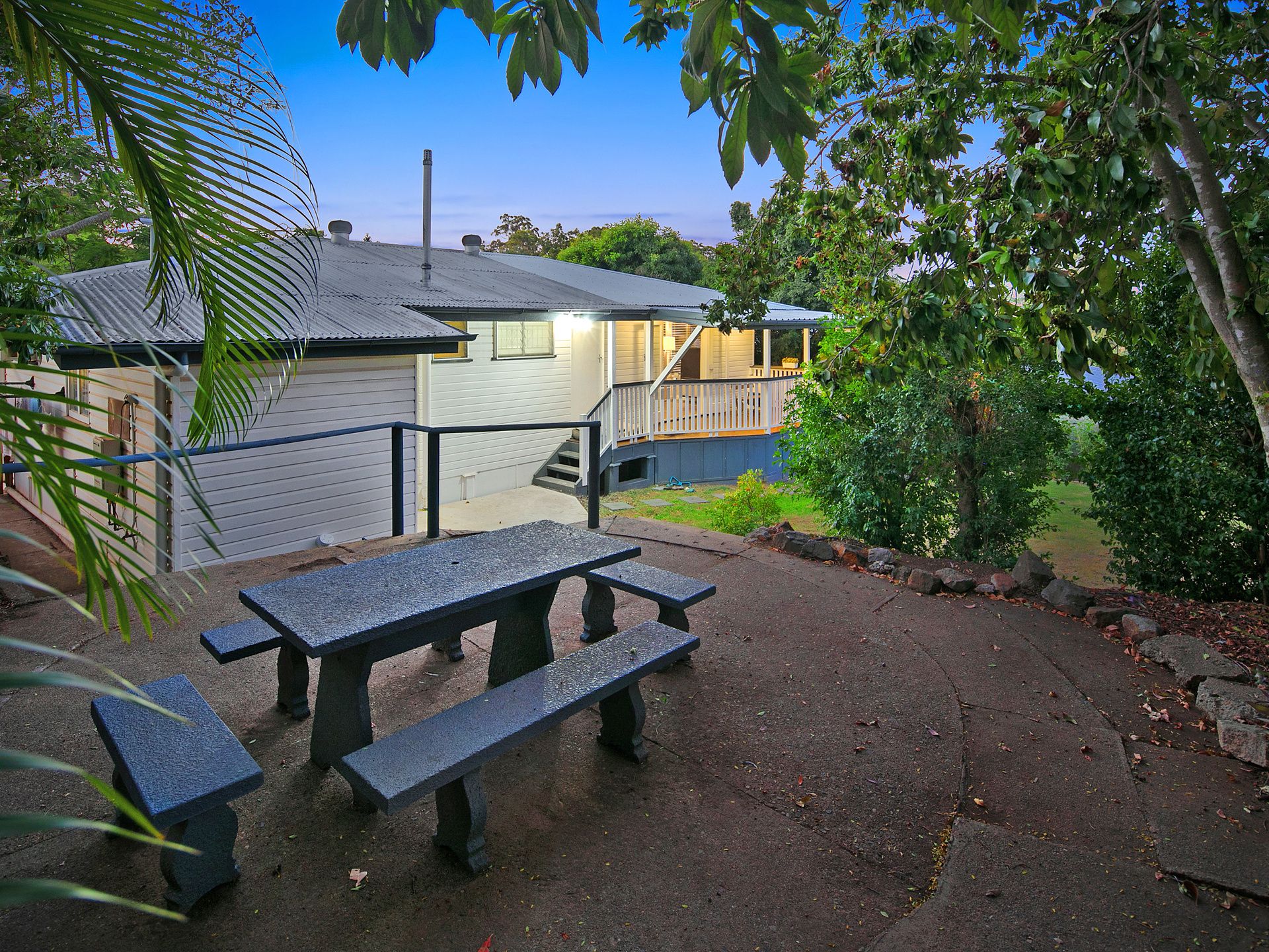 13 Menangle Avenue, Arana Hills, QLD 4054