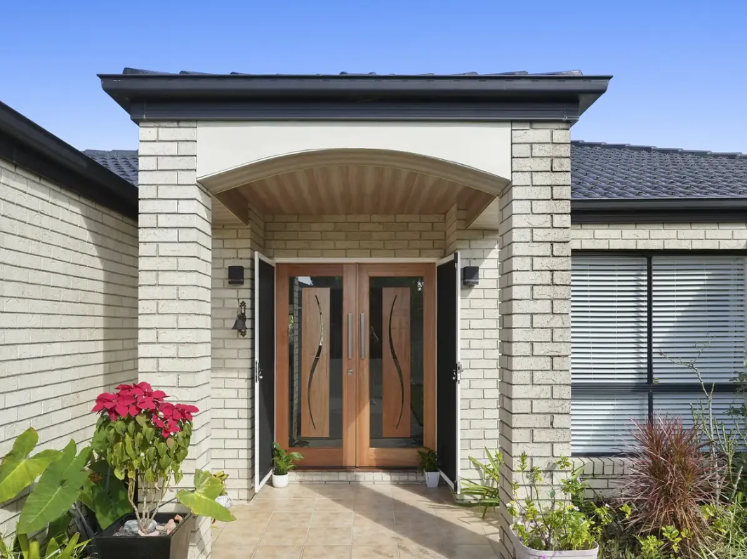 5 B Peppertree Circuit, Robina, QLD 4226