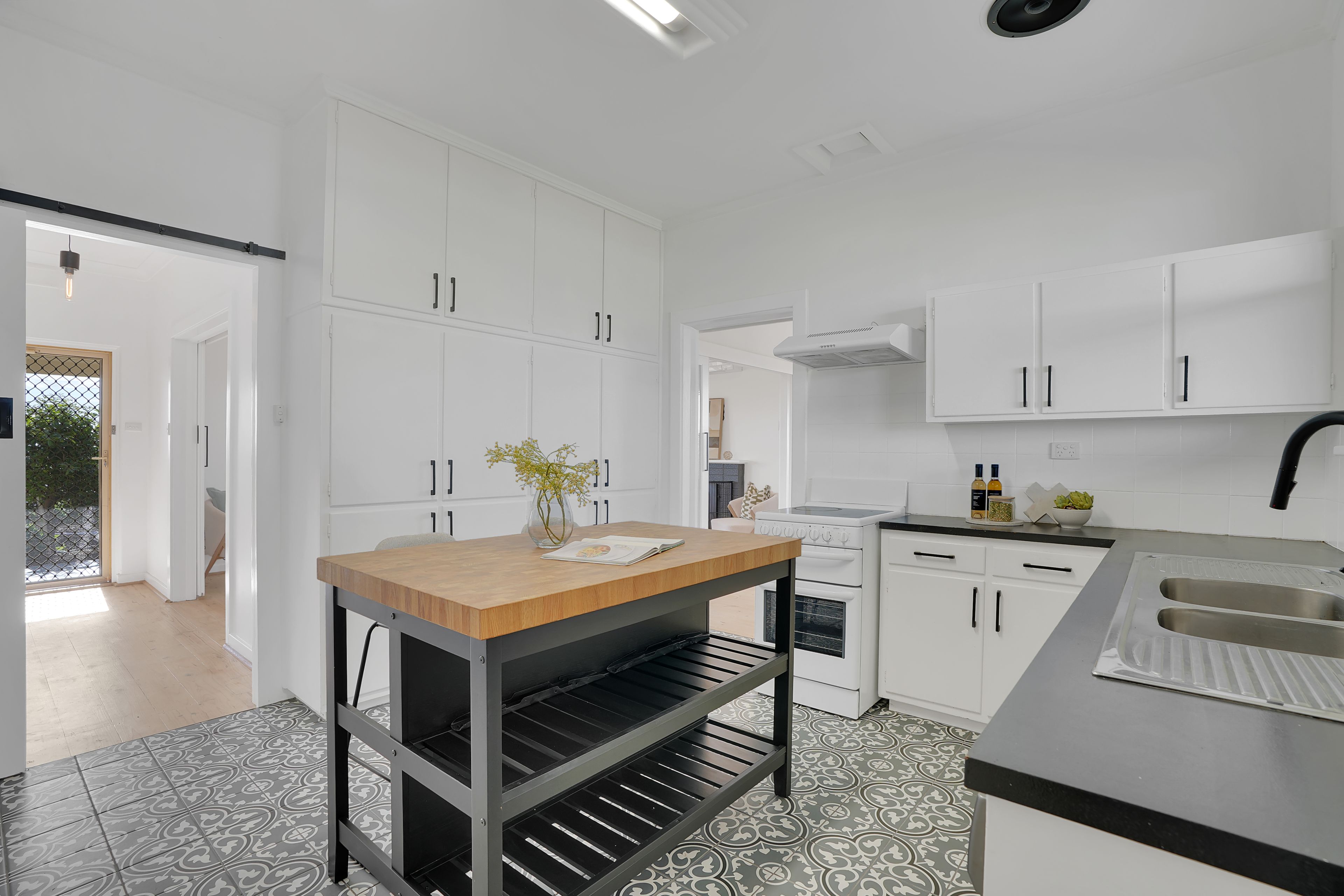 576 Marshall Road — photo 6 of 14