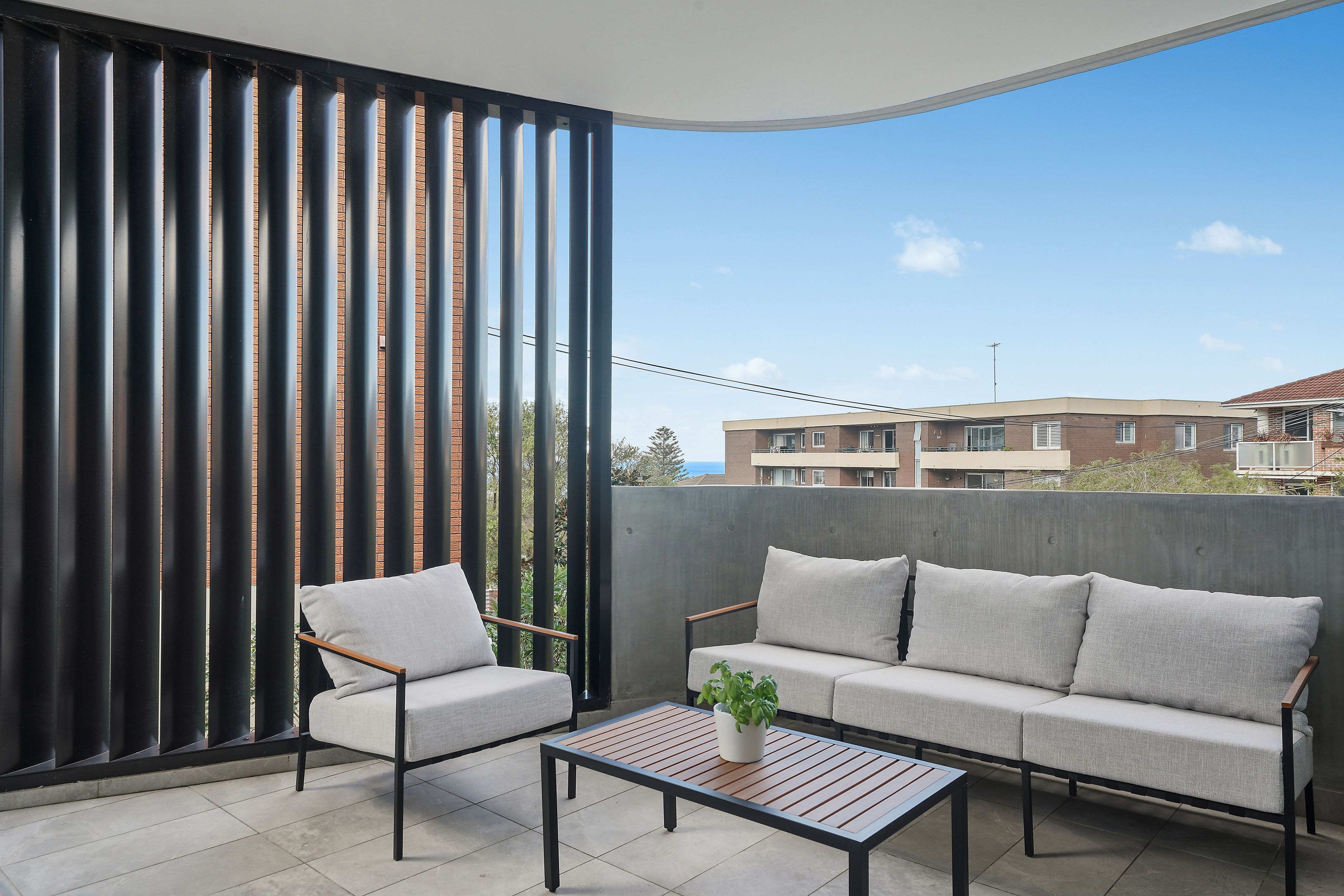 5/6-8 Diamond Bay Road — photo 6 of 10