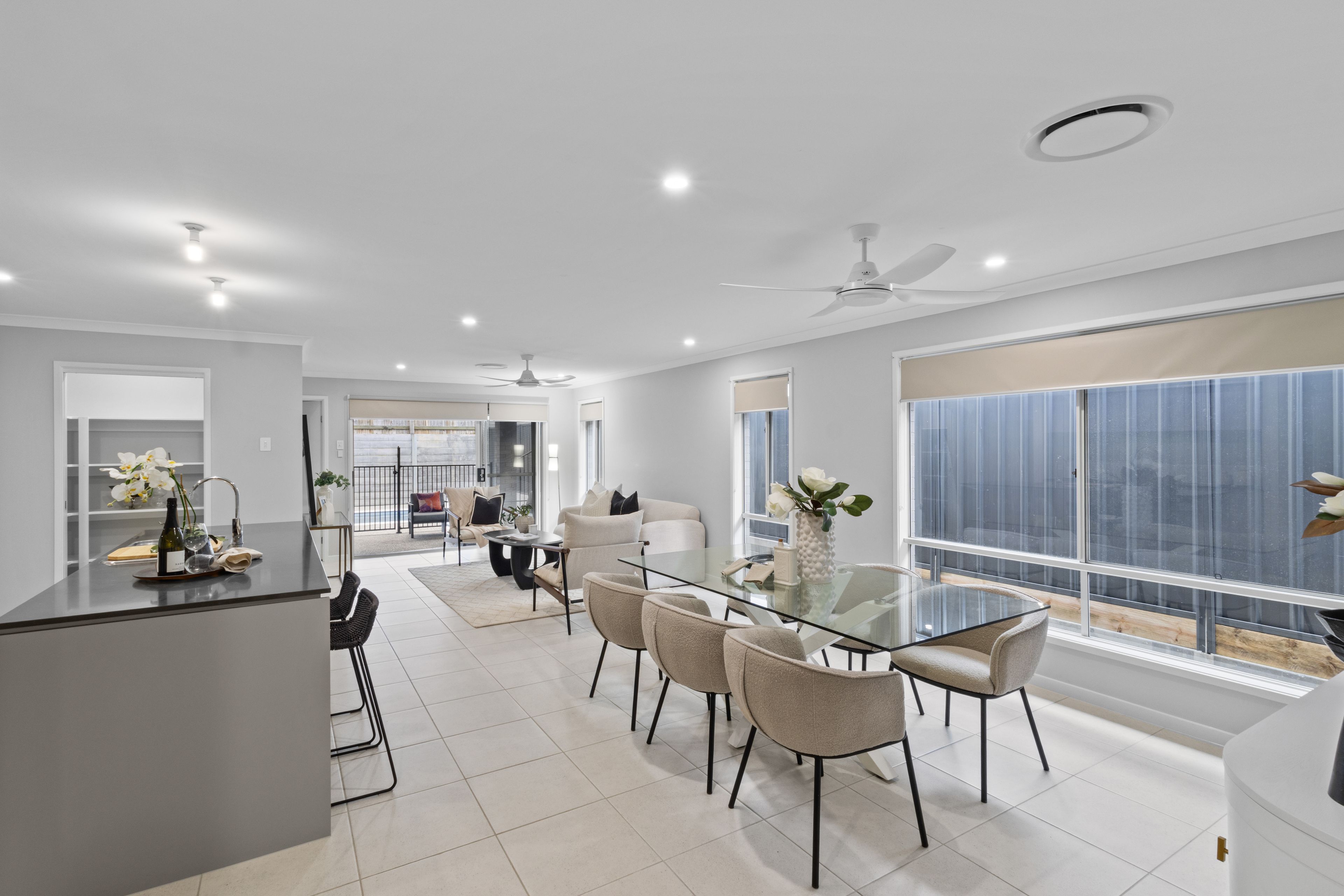 81 Carnarvon Drive — photo 8 of 18