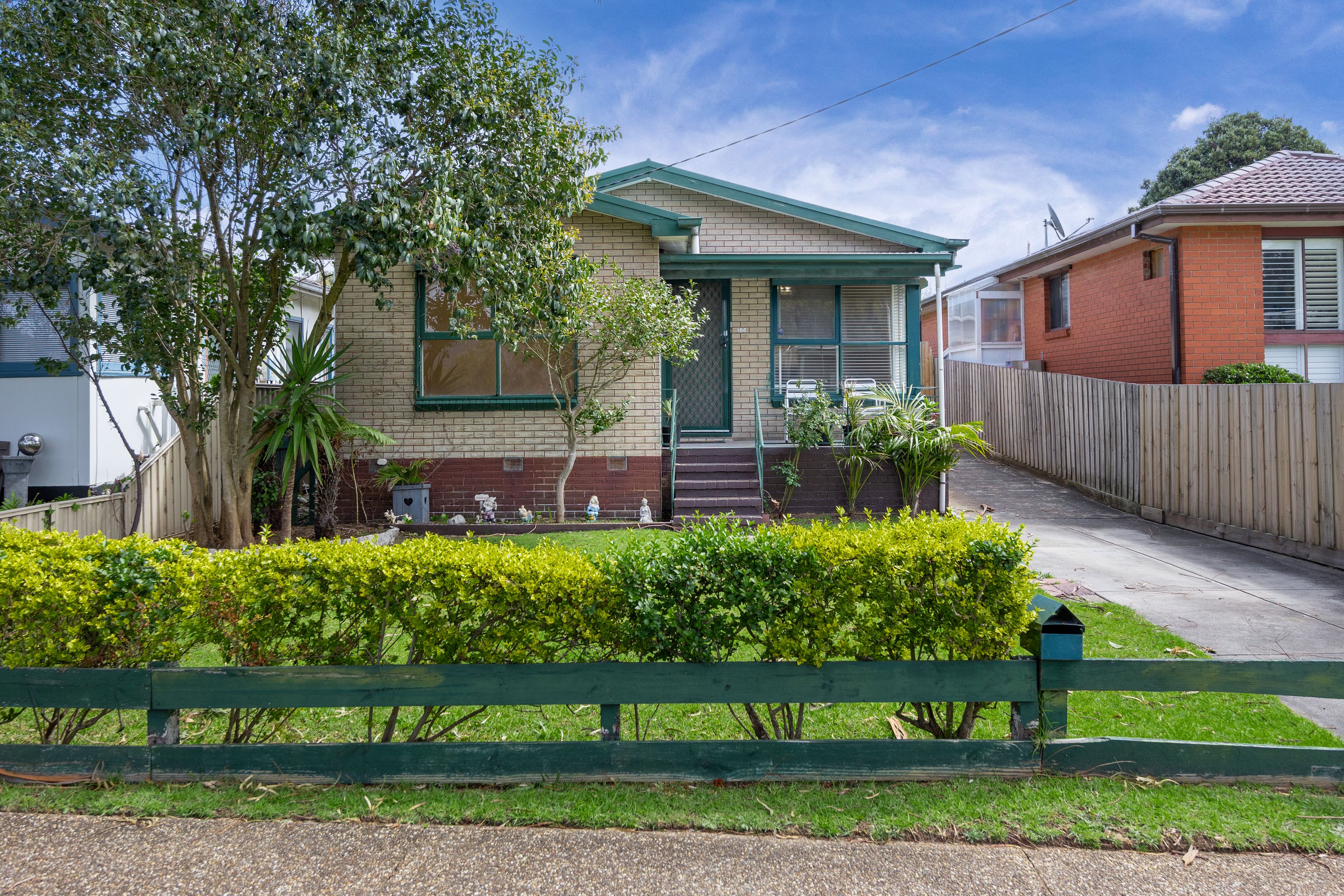 106 Ninth Avenue — photo from Ray White Rosebud
