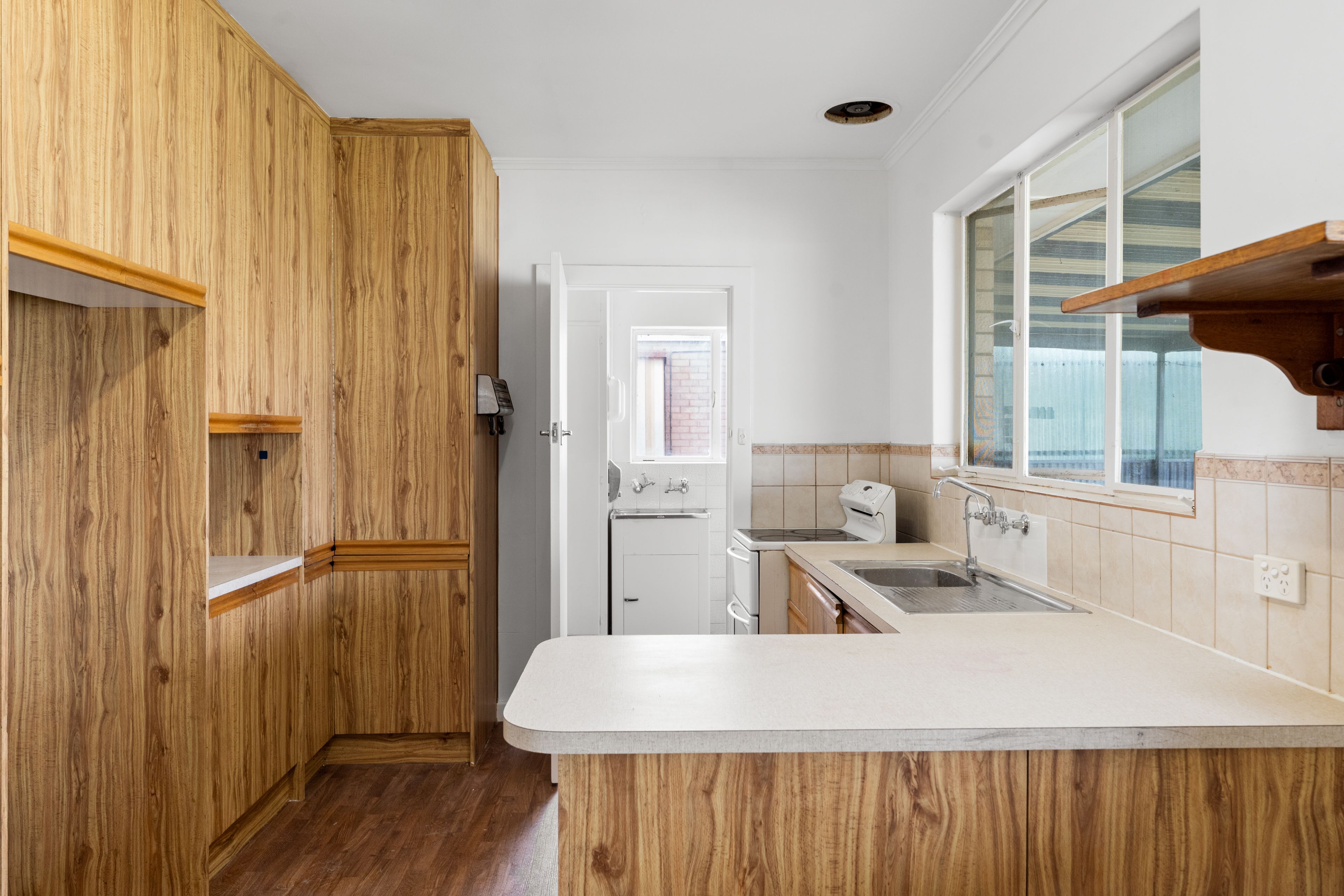 5 Meryl Avenue — photo 6 of 16