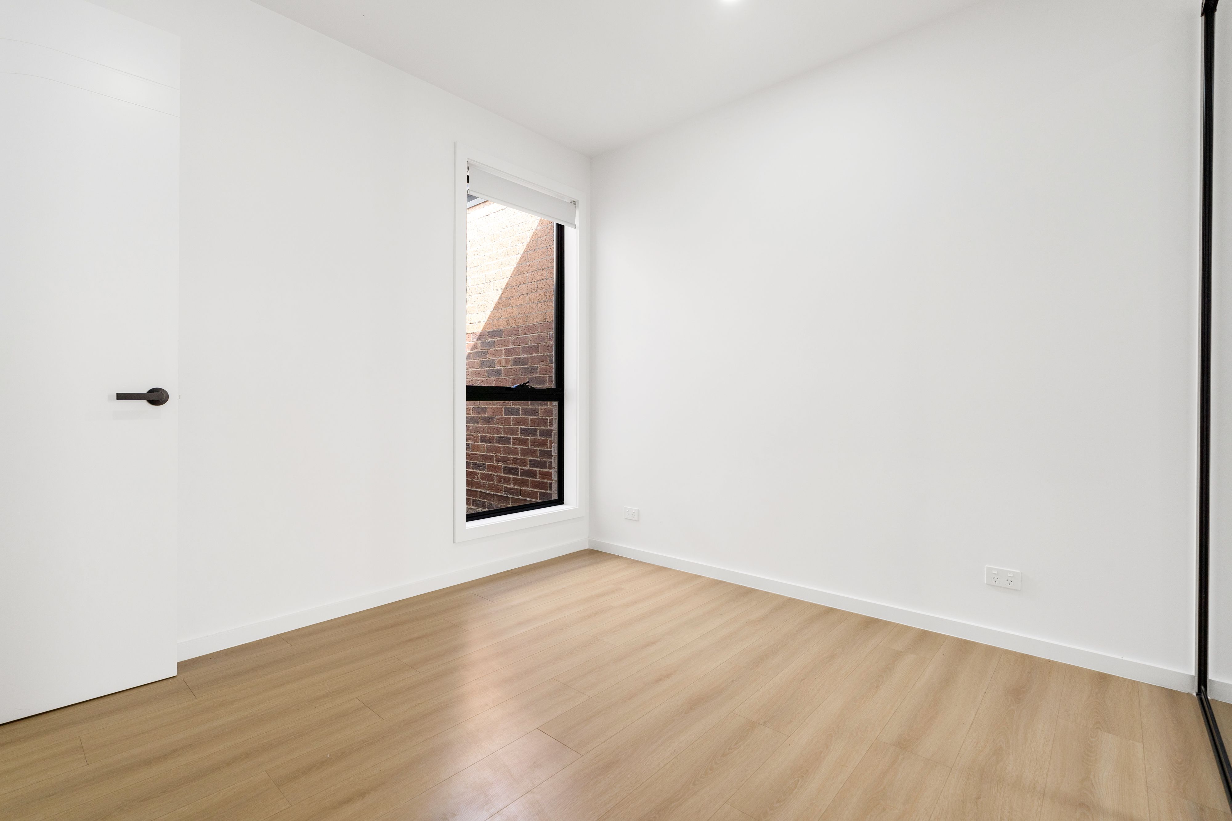 10 Sackville Way — photo 18 of 23