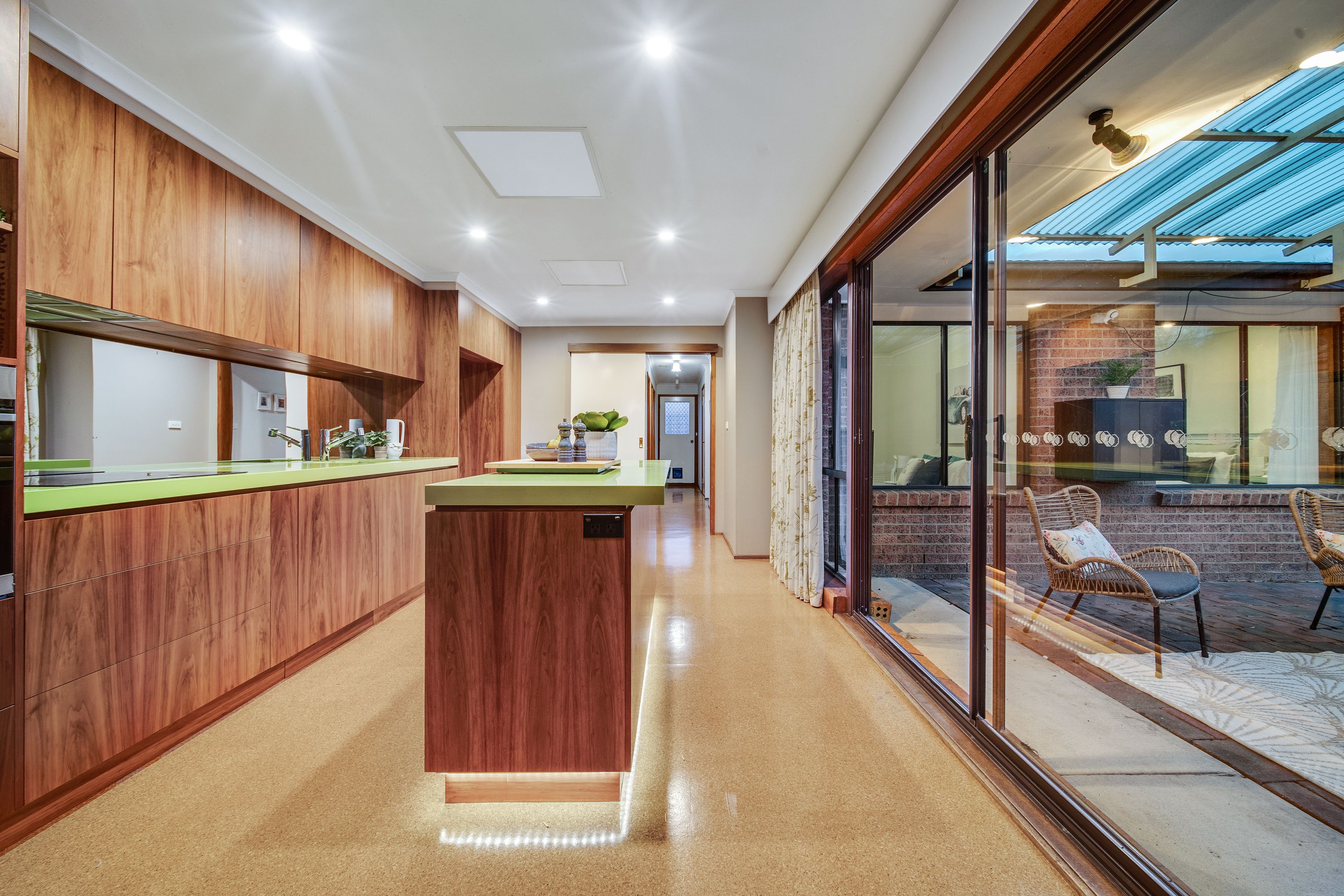 4 Simons Close, McKellar, ACT 2617 Sold House Ray White Canberra