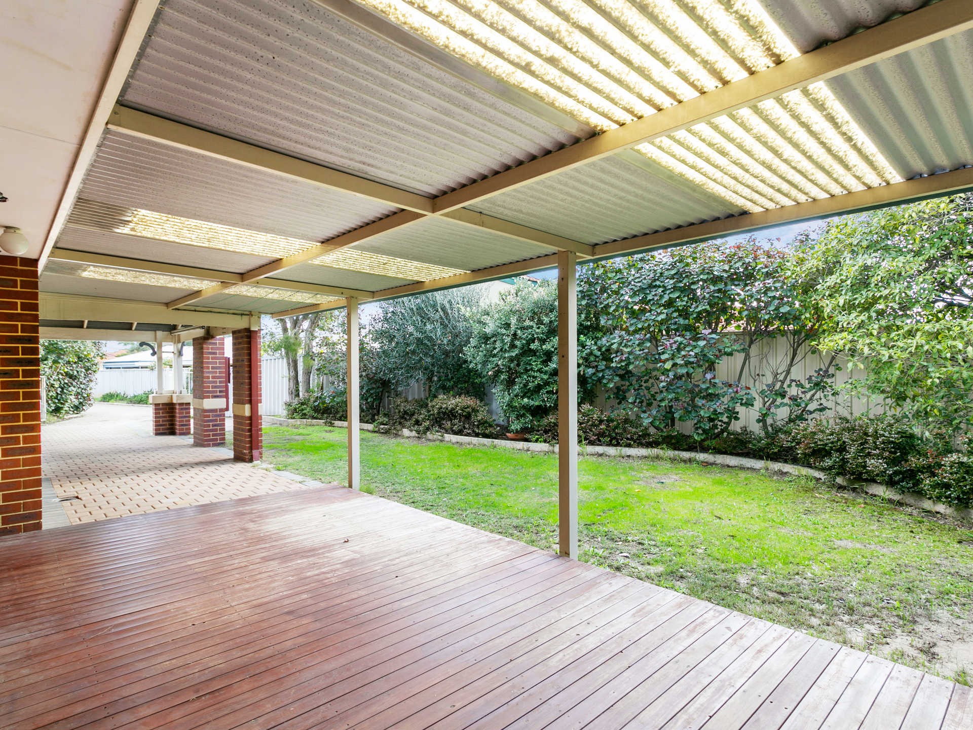 8A Galaxy Way, Carlisle, WA 6101