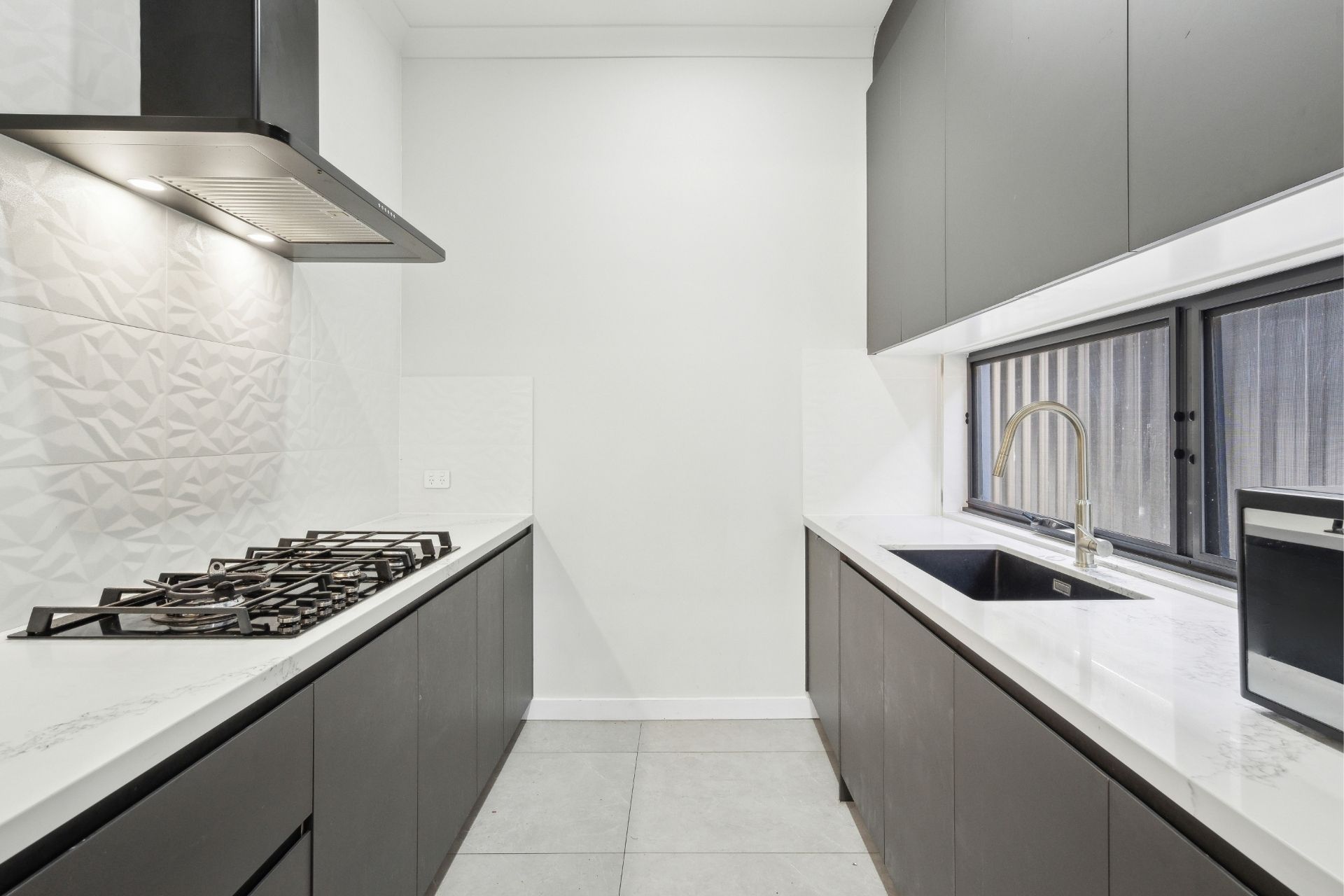 39 King Street — photo 7 of 13