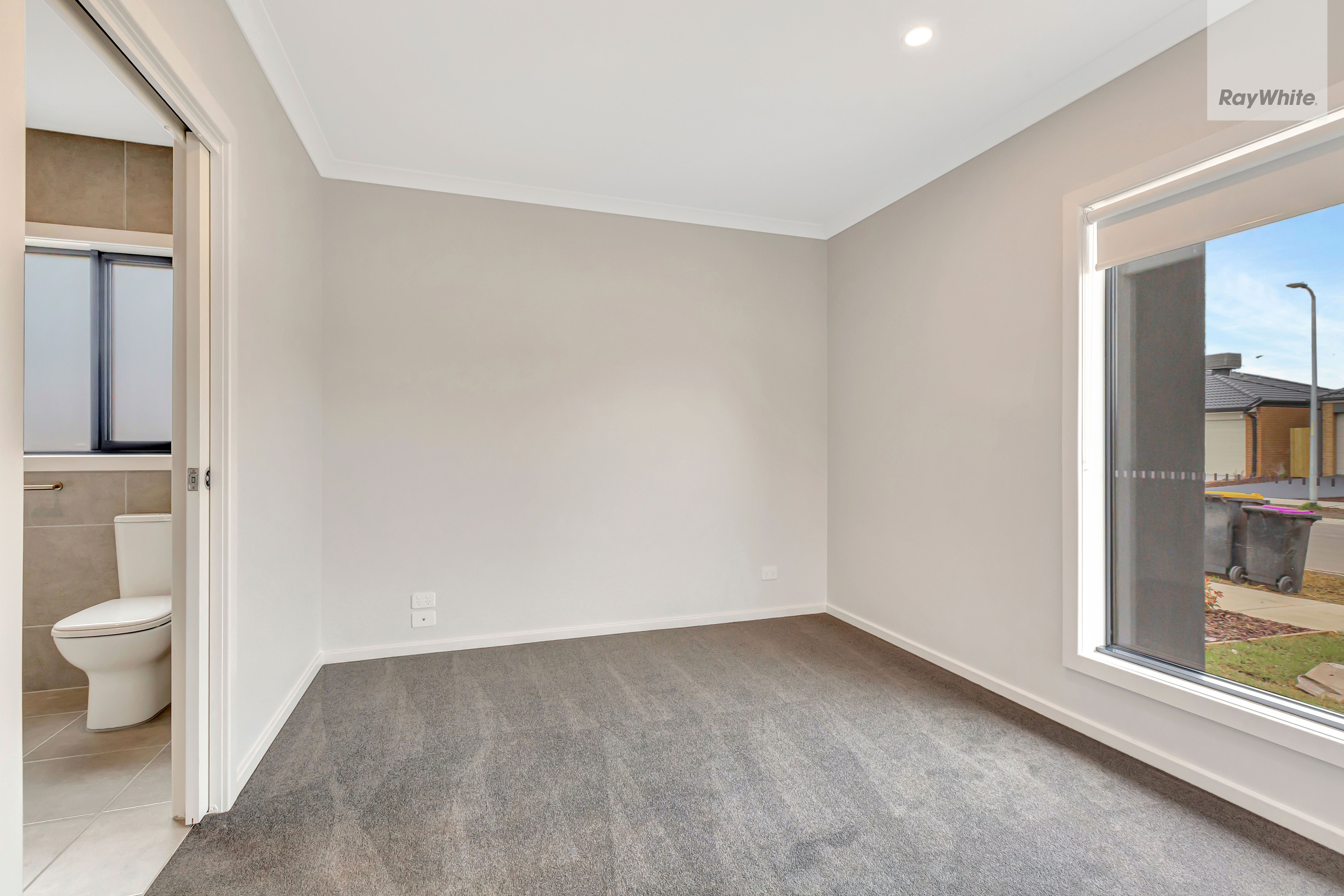 18 Conifer Drive — photo 6 of 11
