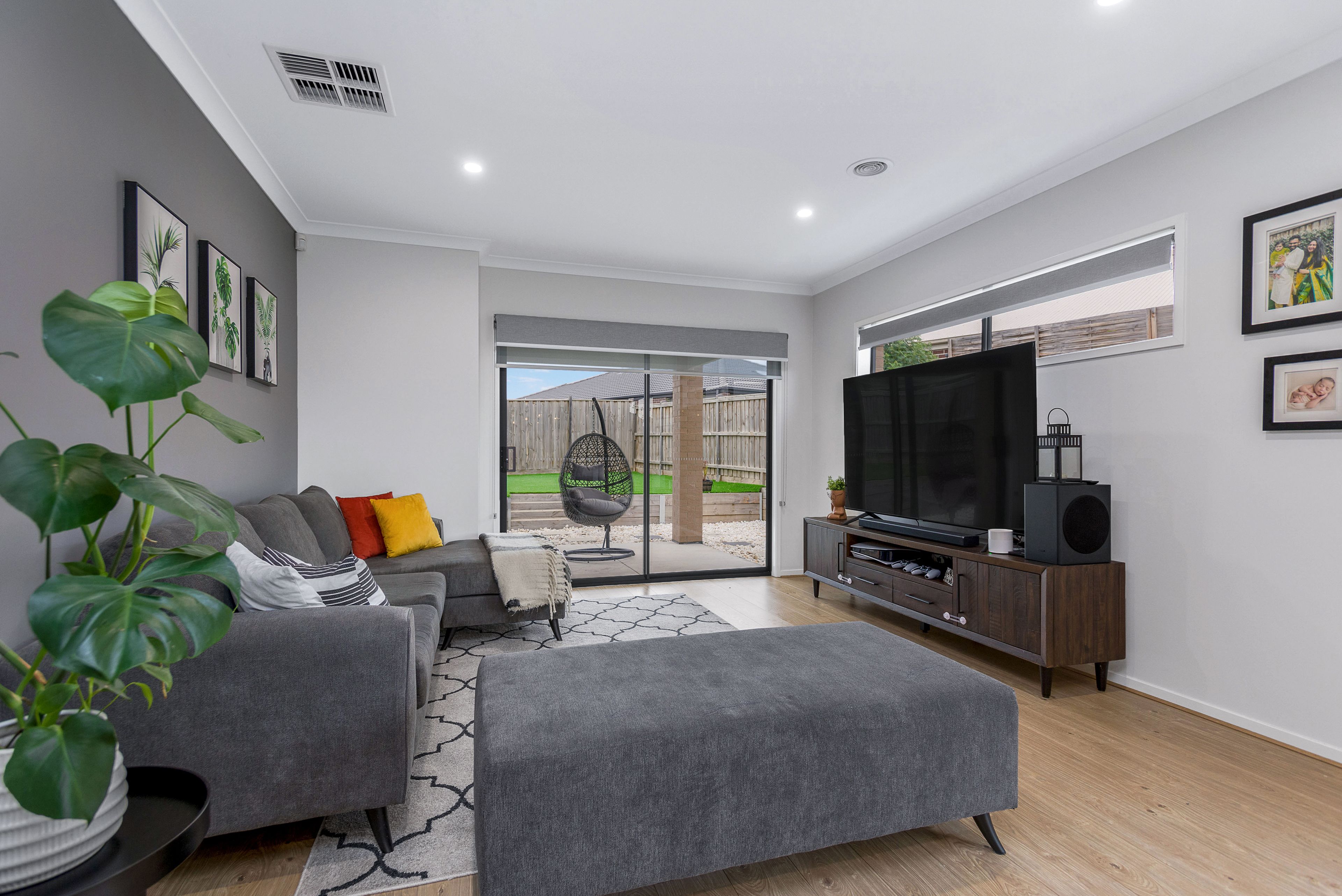 98 Anniversary Avenue, Wyndham Vale, VIC 3024