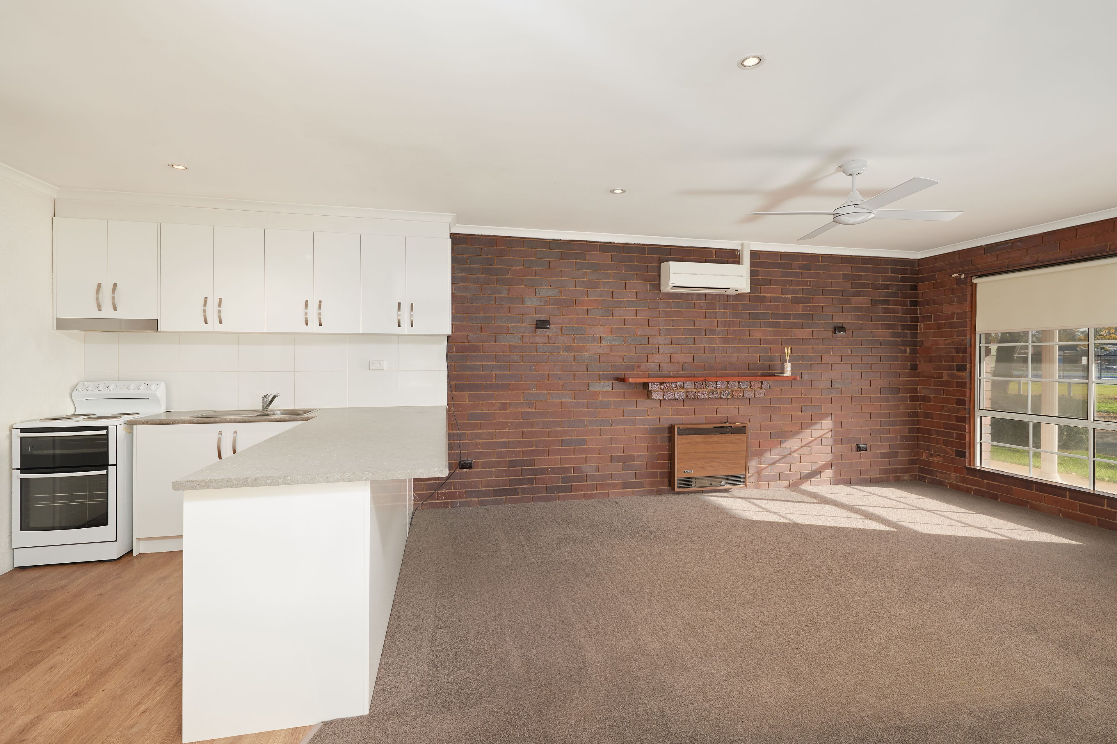 1/36 Oates Avenue — photo 4 of 12