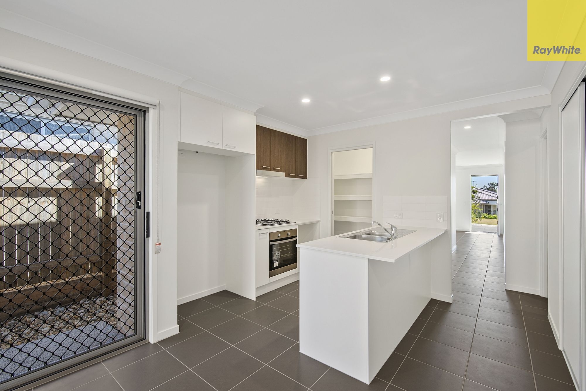 32 Gardenia Circuit, Dakabin, QLD 4503