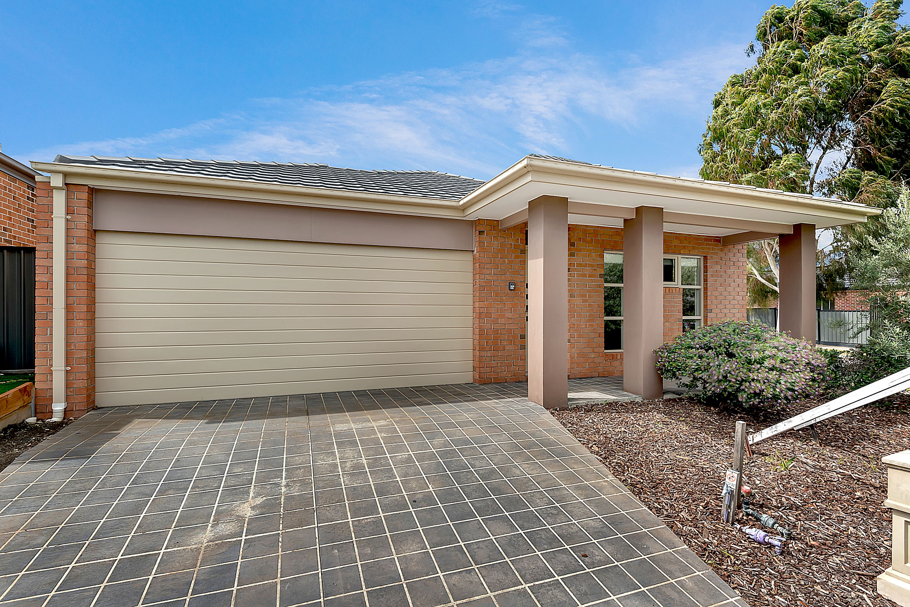 70 Bridgehaven Close, Craigieburn, VIC 3064