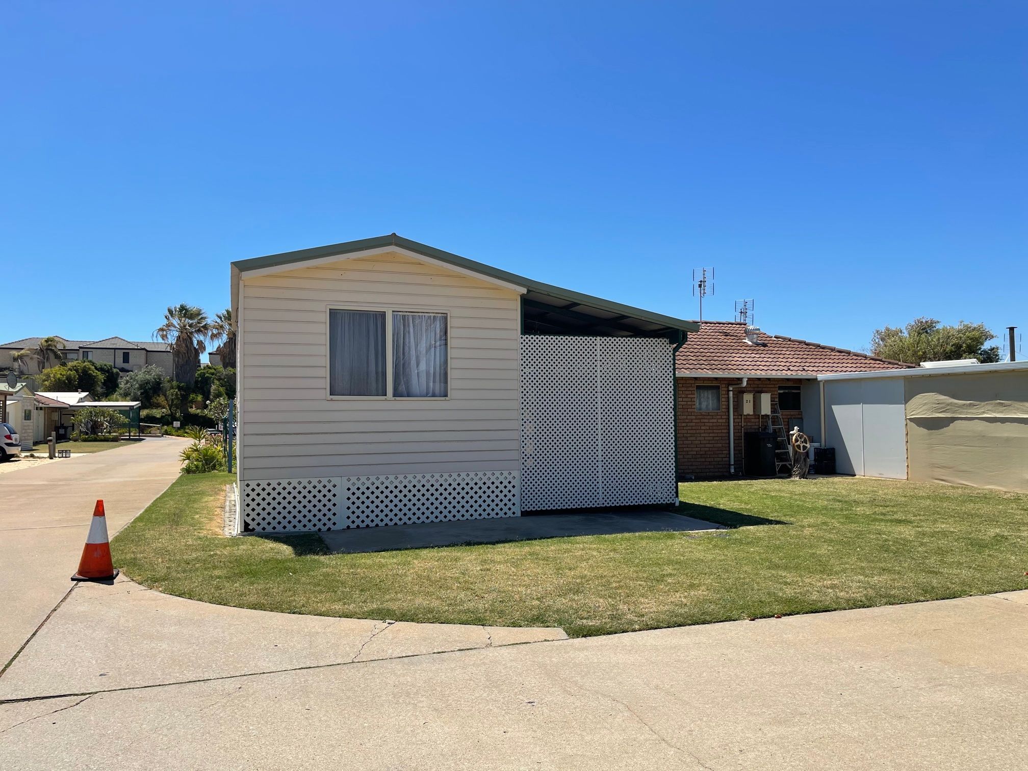 21/123 Point Leander Drive, Port Denison, WA 6525