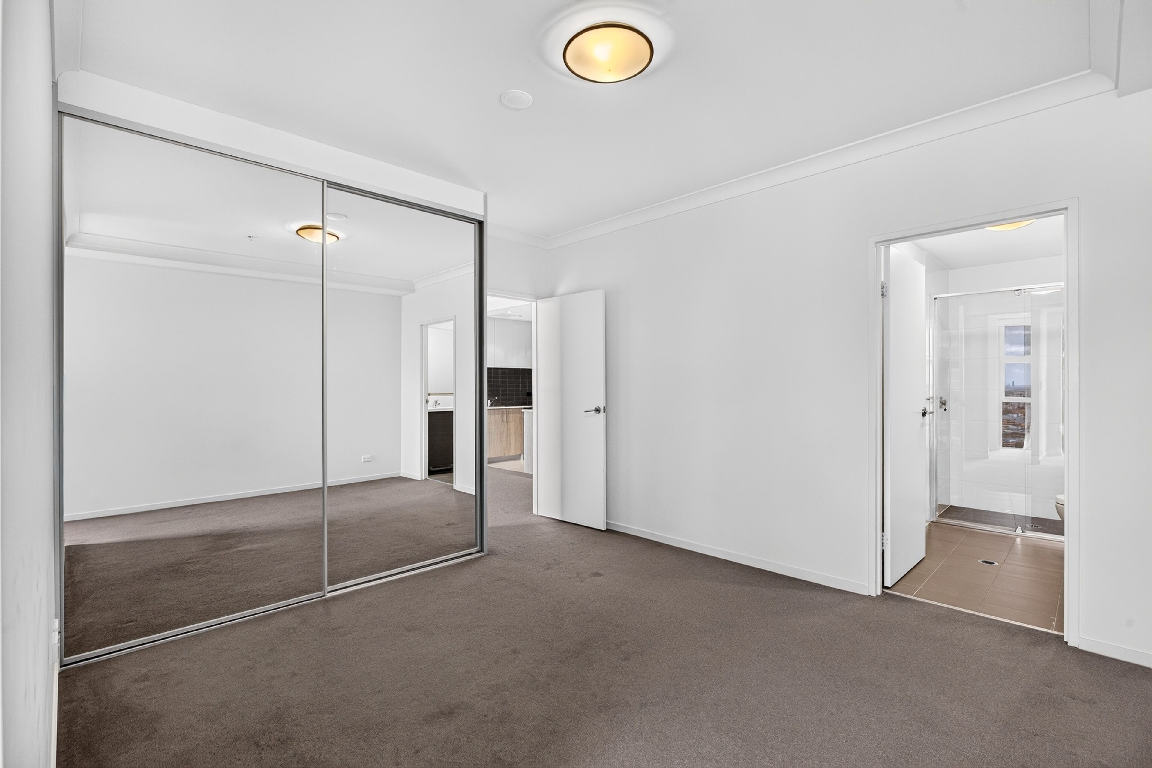 Unit 1806/420 Macquarie Street — photo 13 of 29
