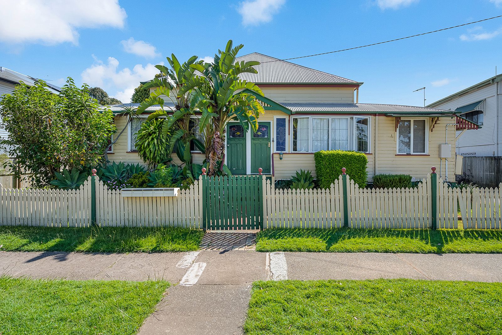 162 Flinders Parade, Sandgate QLD 4017
