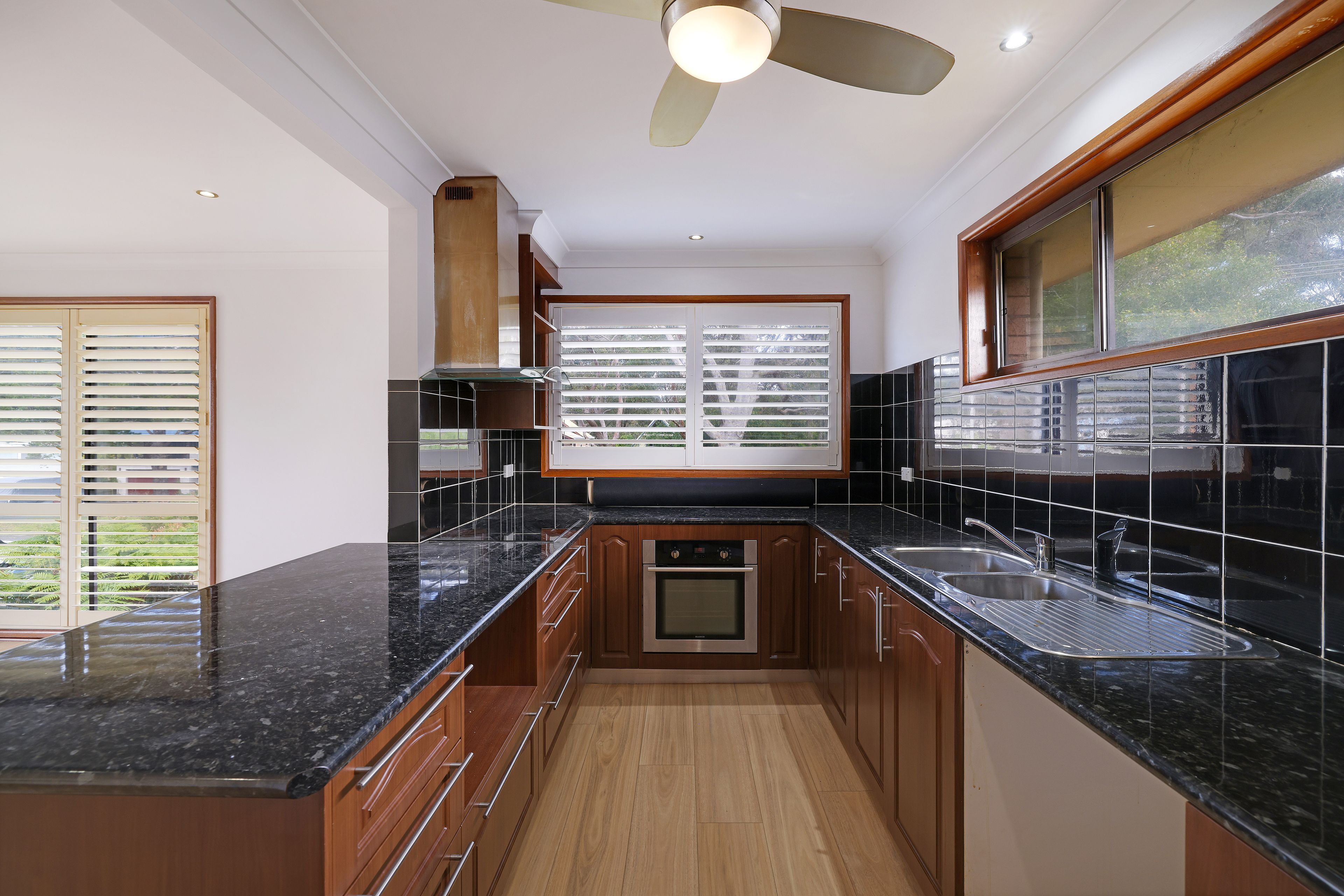 8 Mitchell Road — photo 5 of 28