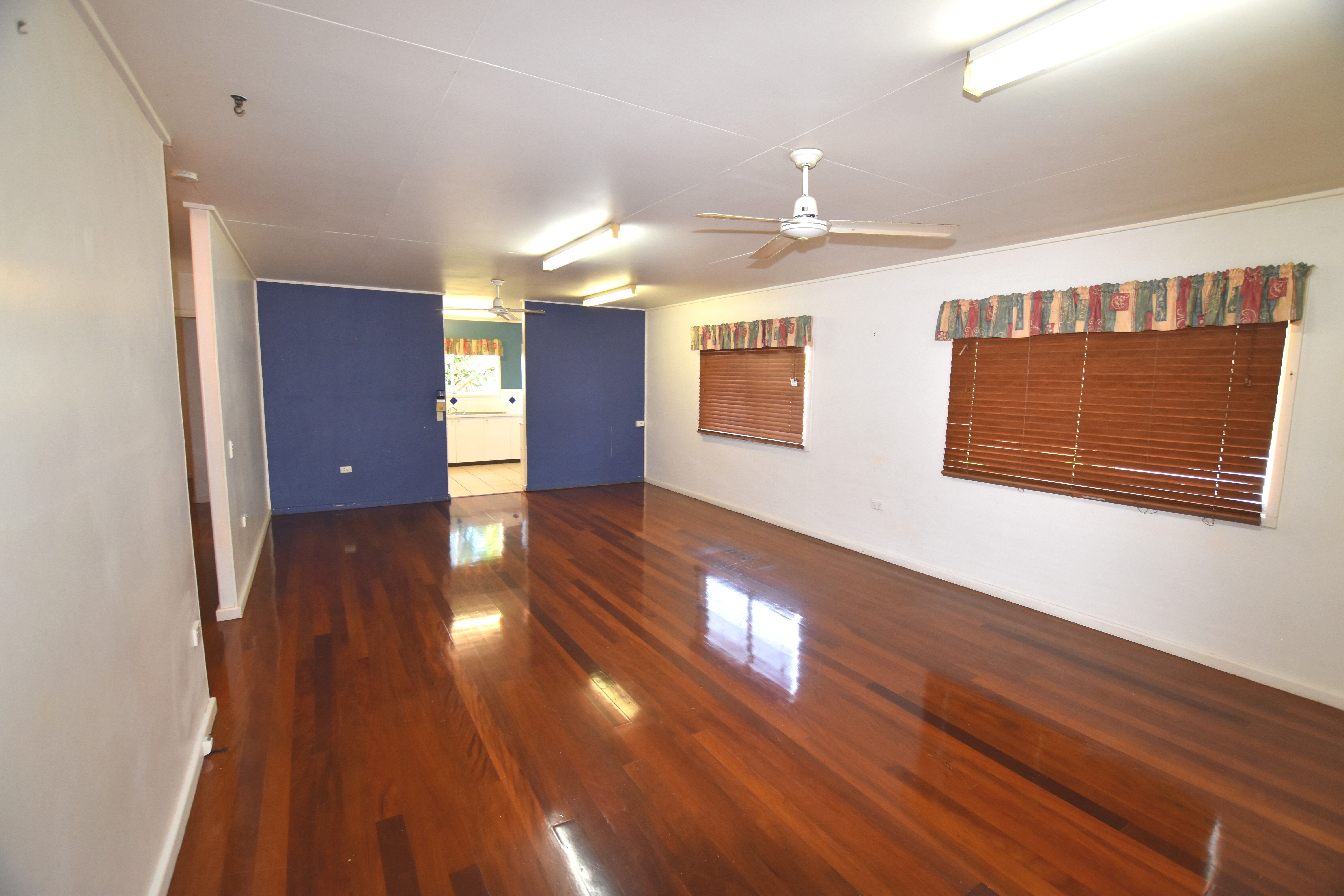 1 Peters Crescent, West Gladstone, QLD 4680