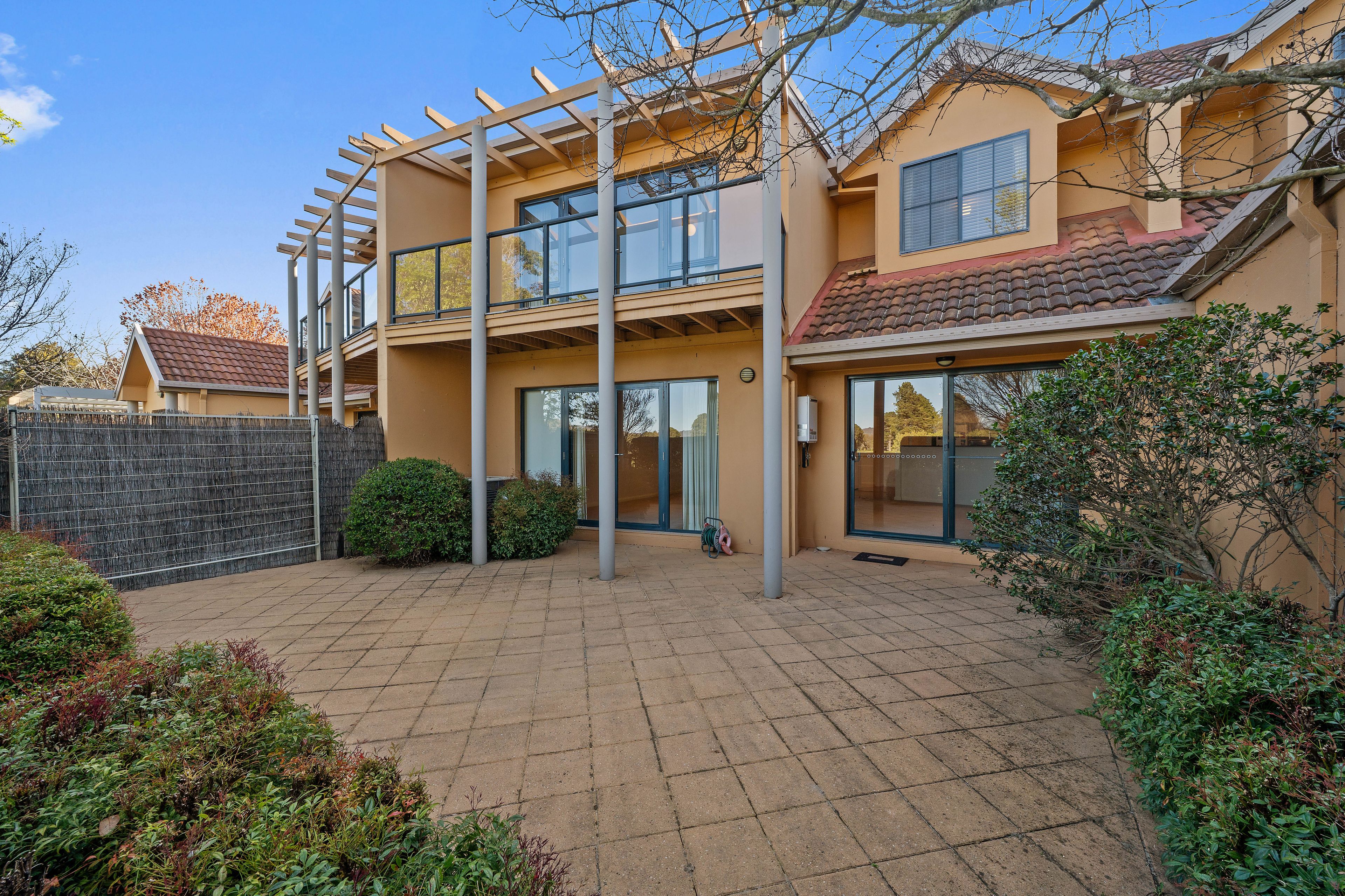 183/50 Ellenborough Street — photo from Ray White Canberra