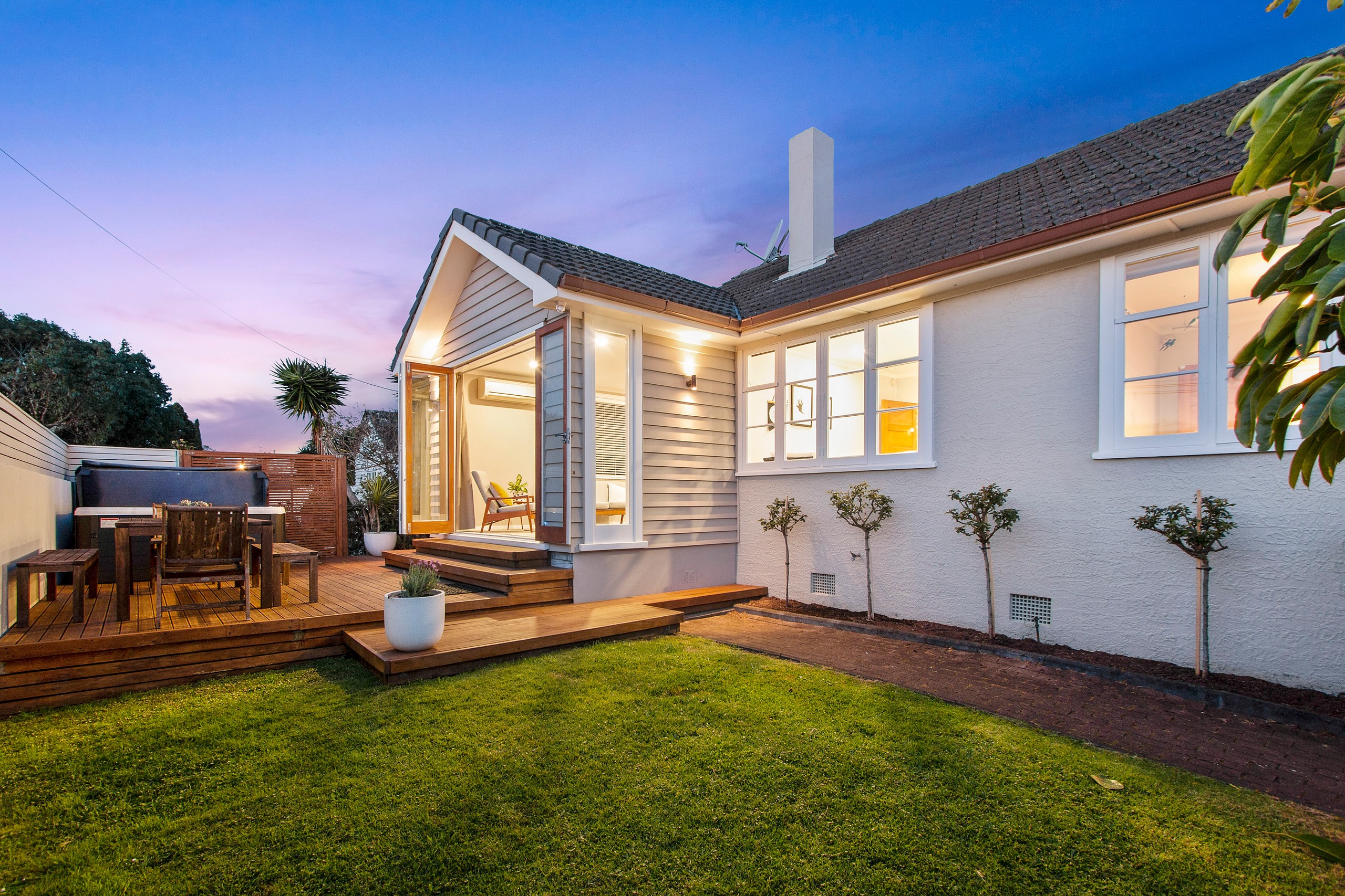 7a Te Kawa Road, Greenlane, Auckland City