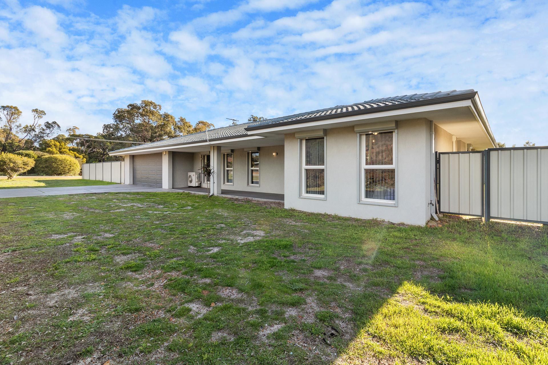 262 Grove Road, Lesmurdie, WA 6076