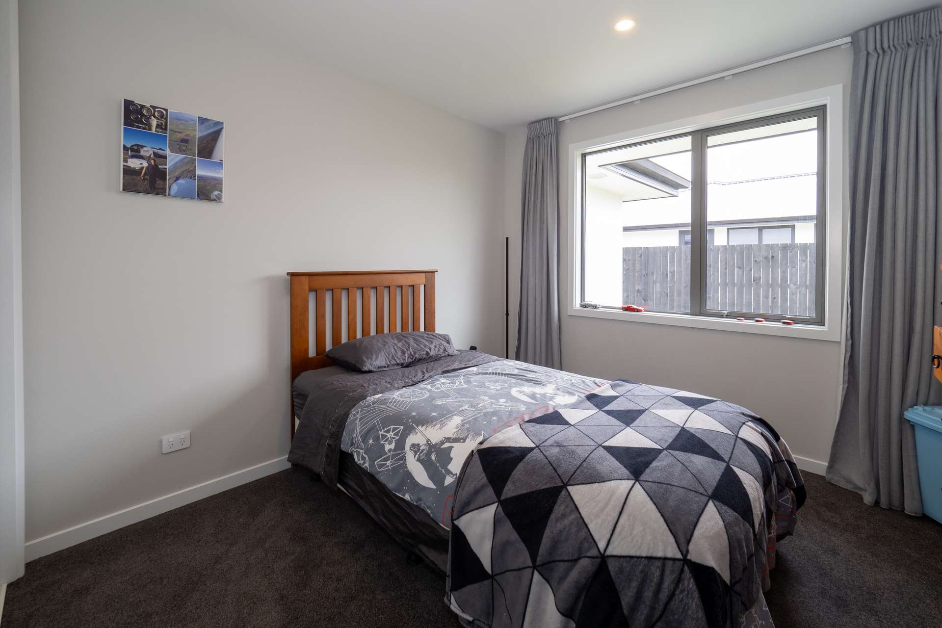4 Mirren Lane photo 25