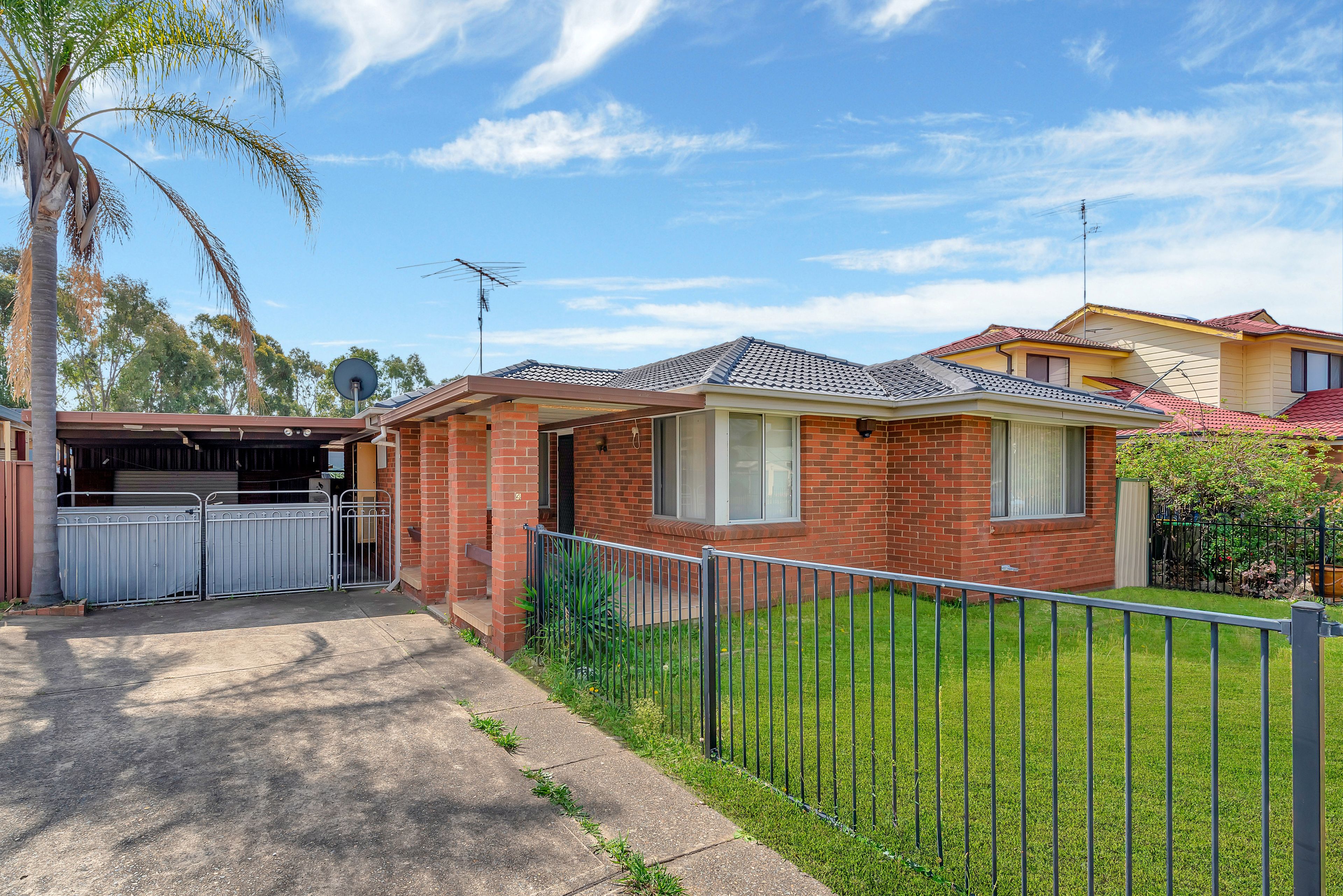 4 Hakea Close
