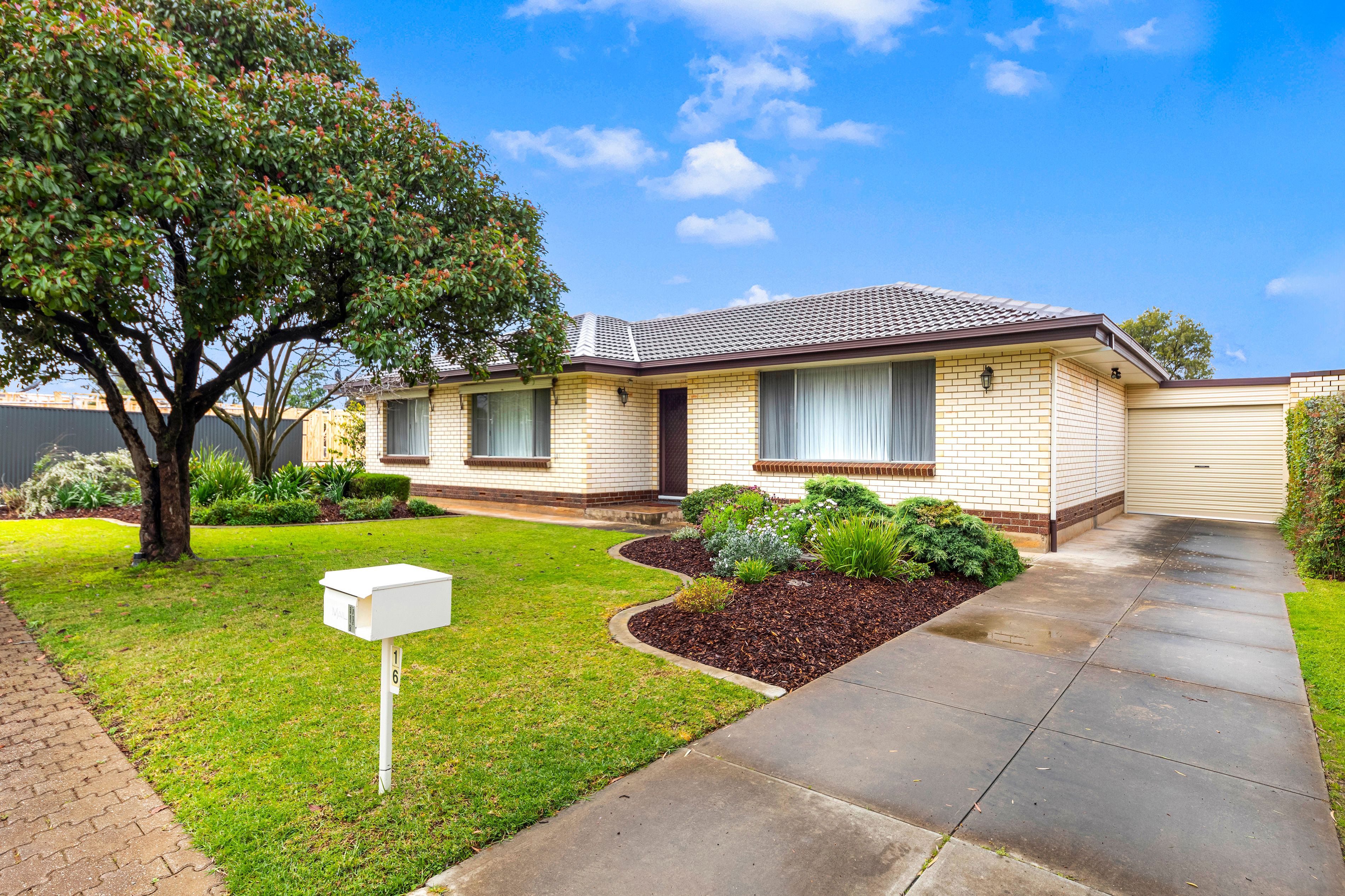 16 Jennifer Terrace, Parafield Gardens, SA 5107