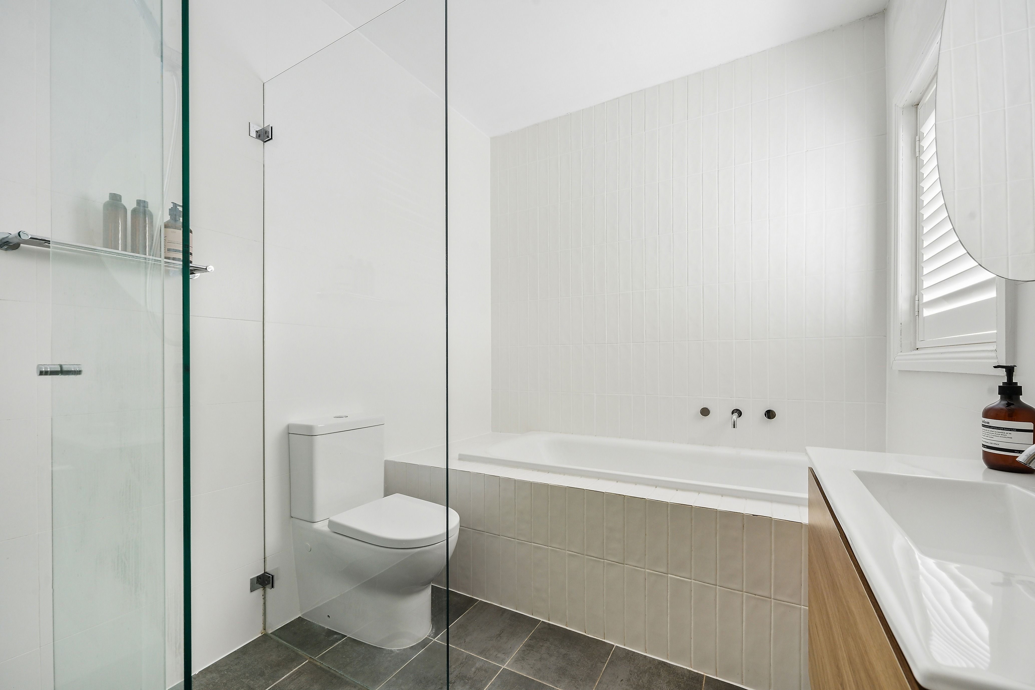 5 Stephen Street — photo 10 of 20