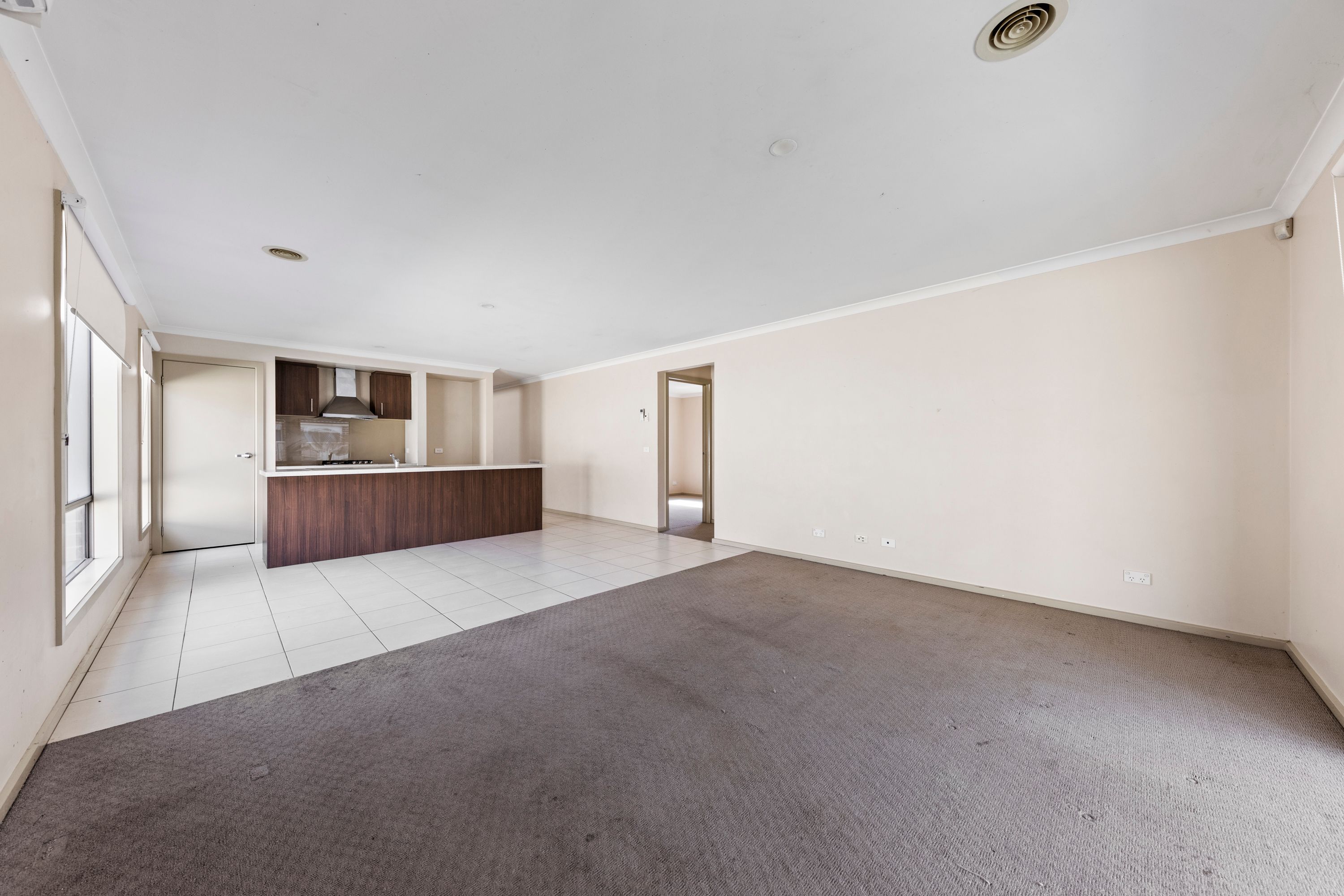 15 Zenith Street — photo 5 of 22