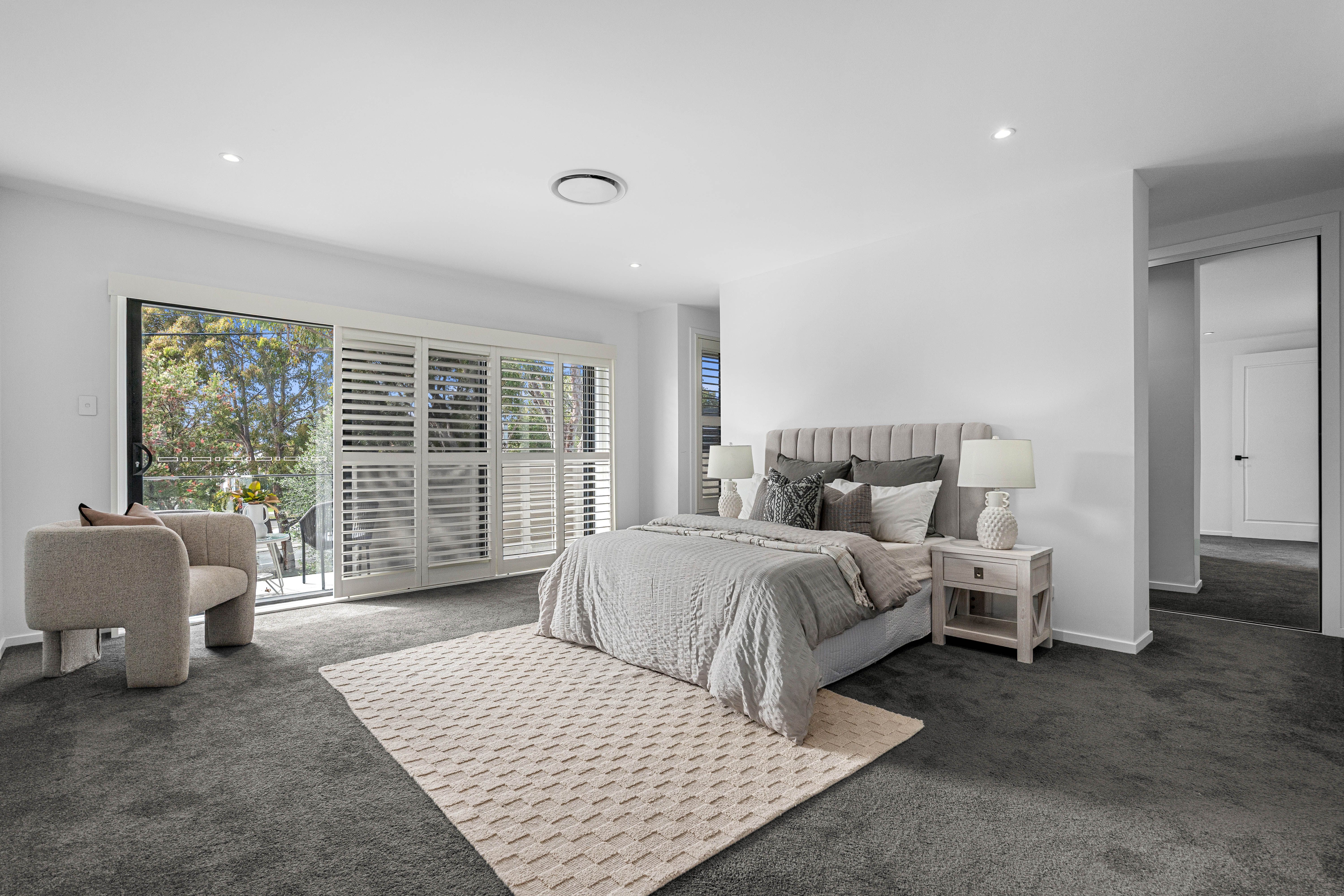 25 Chuter Avenue — photo 9 of 15