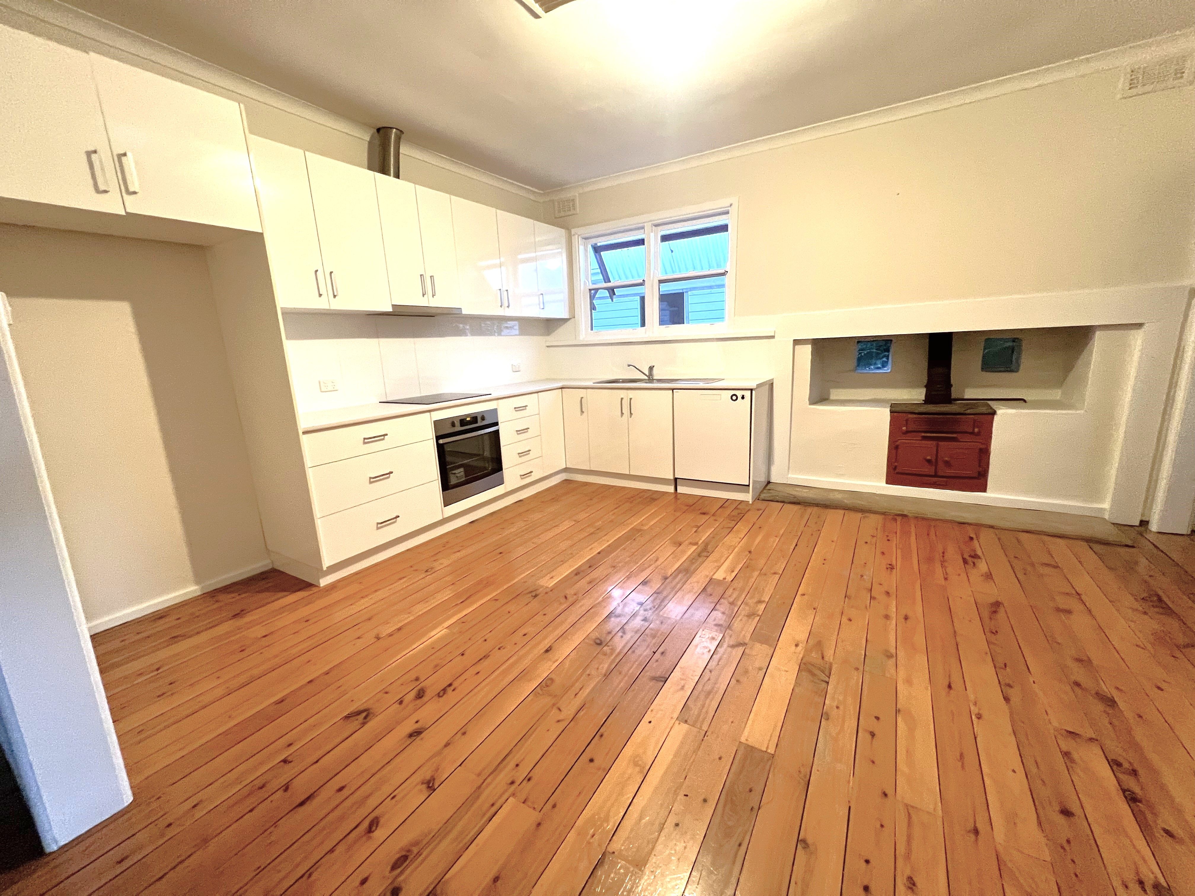 443 Maher Street — photo 3 of 15